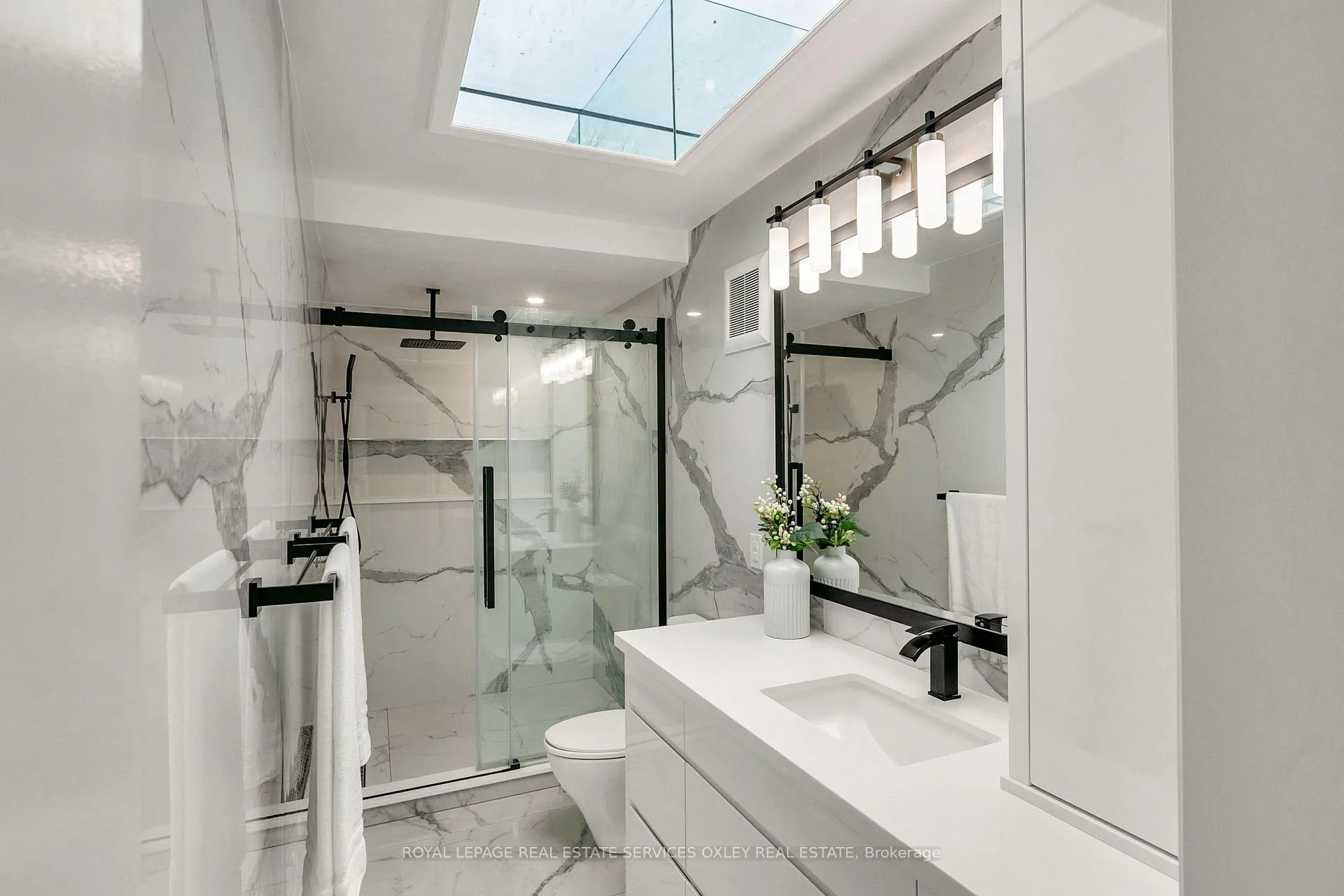 Photo 27 of 102 Elm Avenue, Toronto, Rosedale-Moore Park — HOMEH