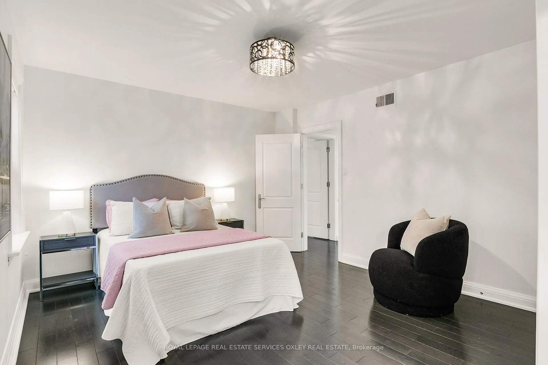 Photo 32 of 102 Elm Avenue, Toronto, Rosedale-Moore Park — HOMEH