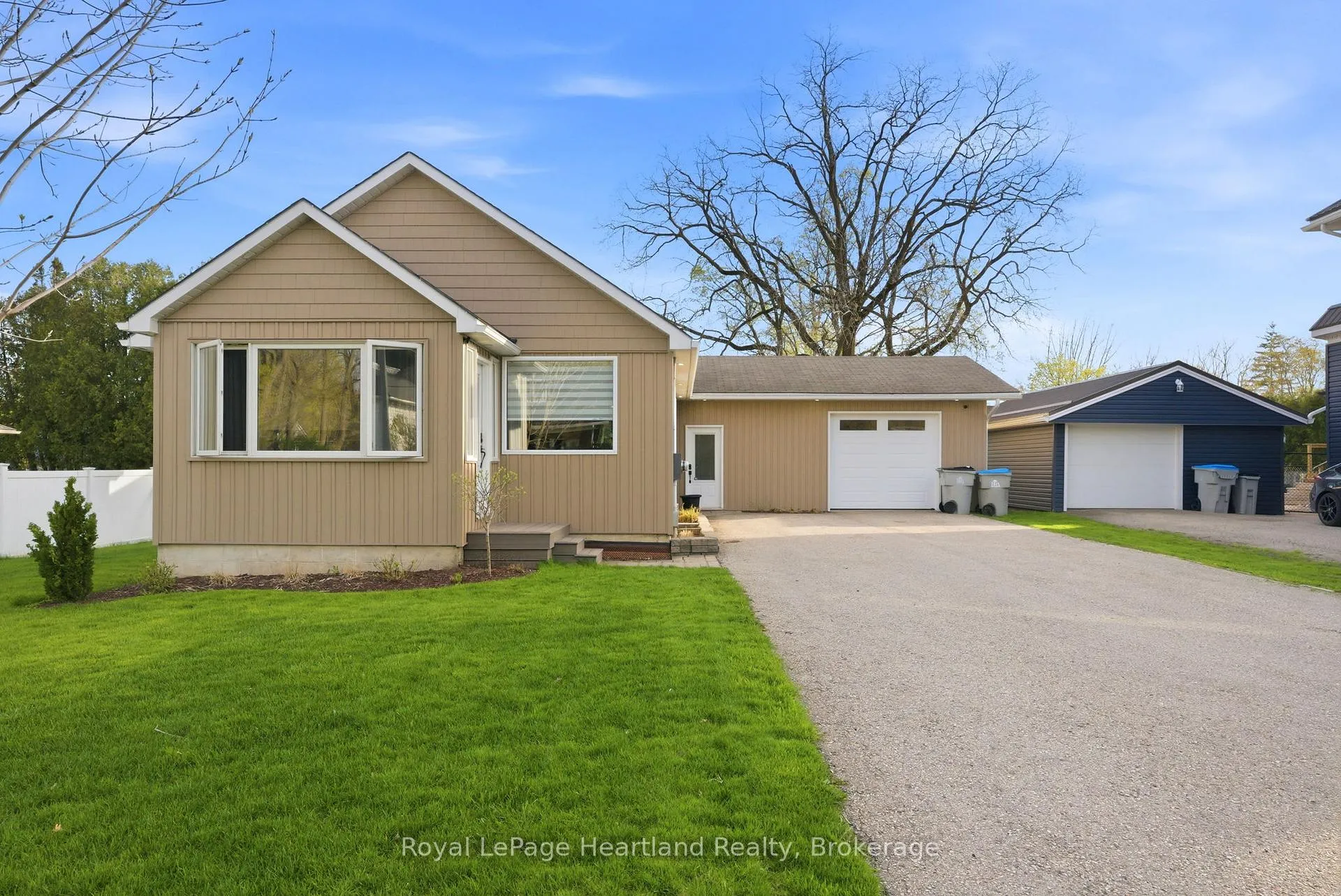 Photo 1 of 208 Ontario Street, Central Huron, Clinton — HOMEH