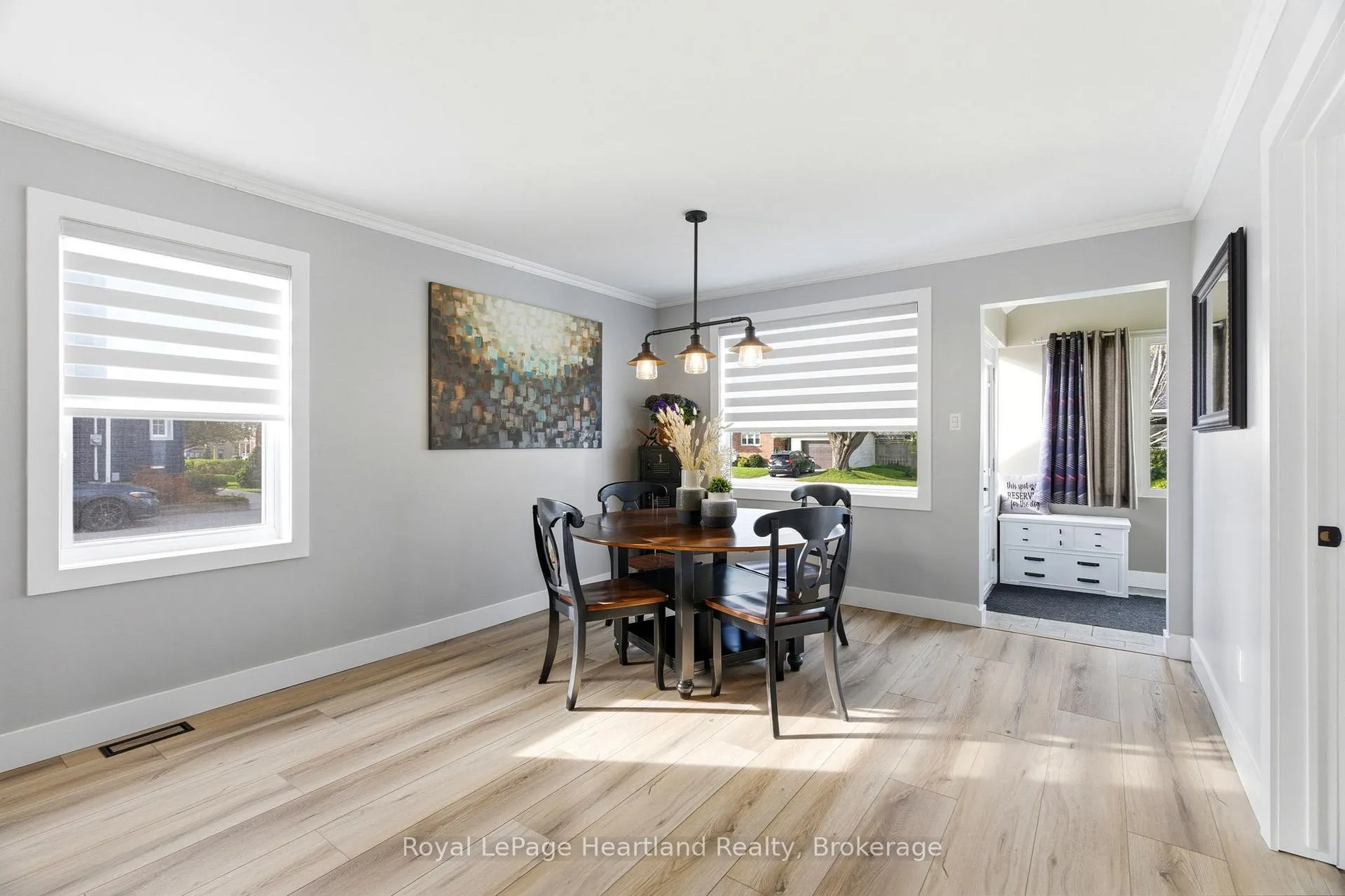 Photo 6 of 208 Ontario Street, Central Huron, Clinton — HOMEH