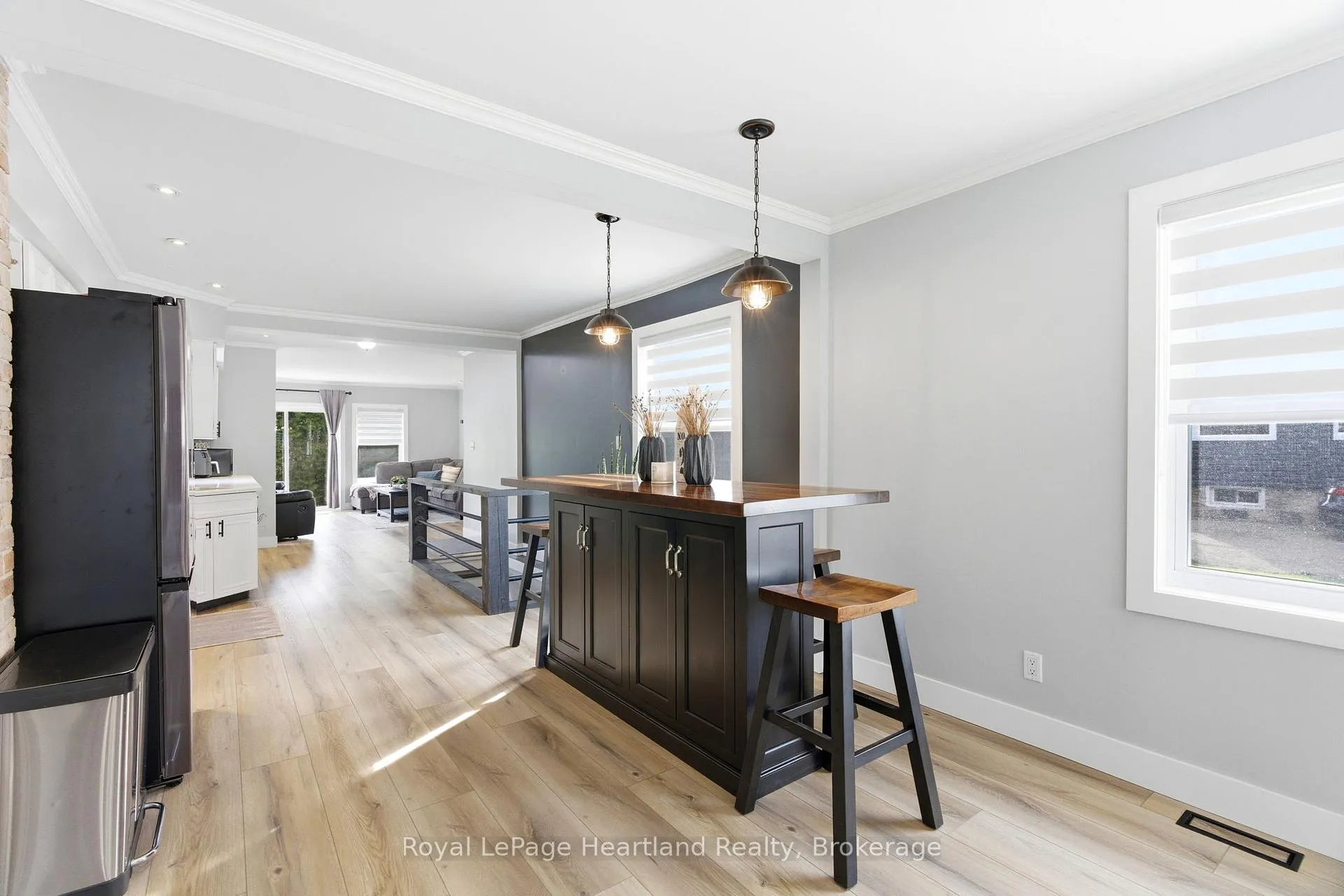 Photo 7 of 208 Ontario Street, Central Huron, Clinton — HOMEH