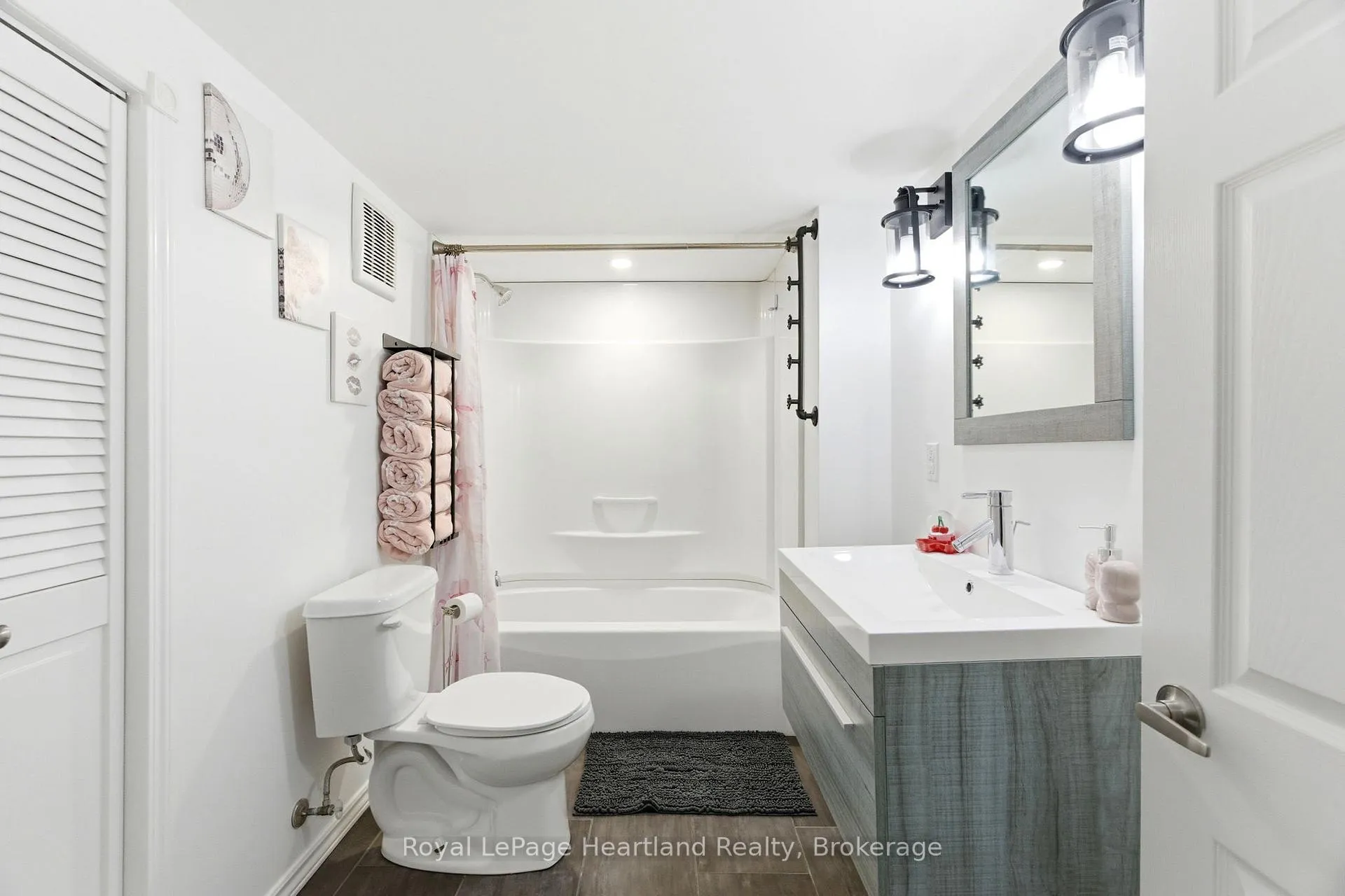Photo 29 of 208 Ontario Street, Central Huron, Clinton — HOMEH