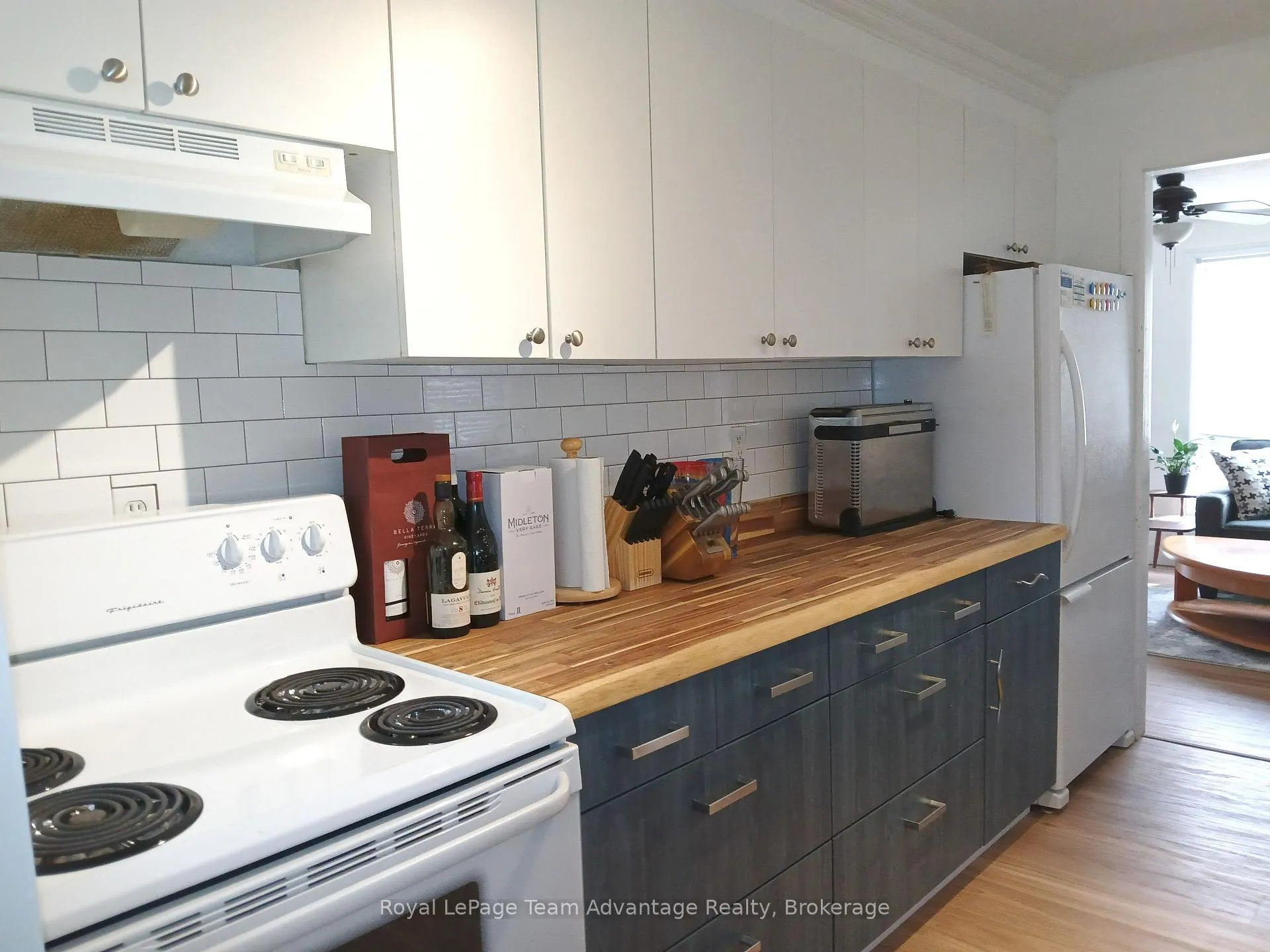 Photo 19 of 3 Riverdale Road, Parry Sound — HOMEH
