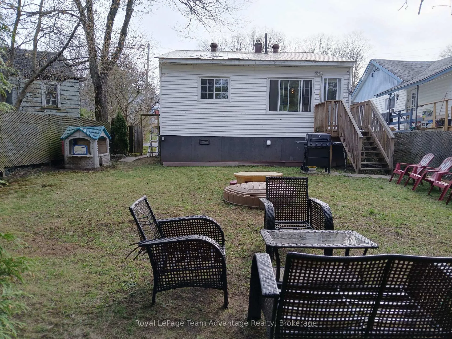 Photo 33 of 3 Riverdale Road, Parry Sound — HOMEH