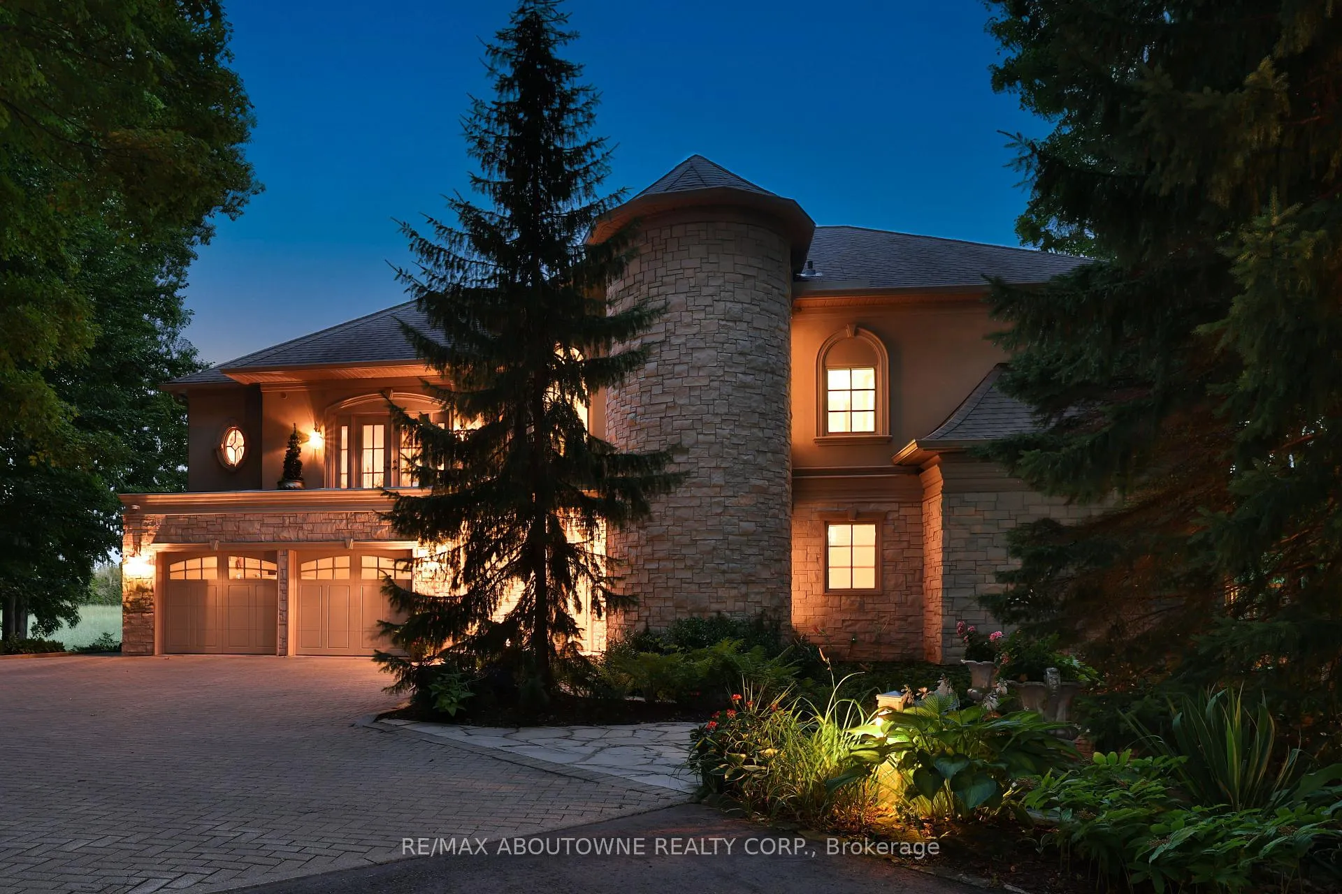 Photo 3 of 1270 1 Side Road, Burlington, Tyandaga — HOMEH