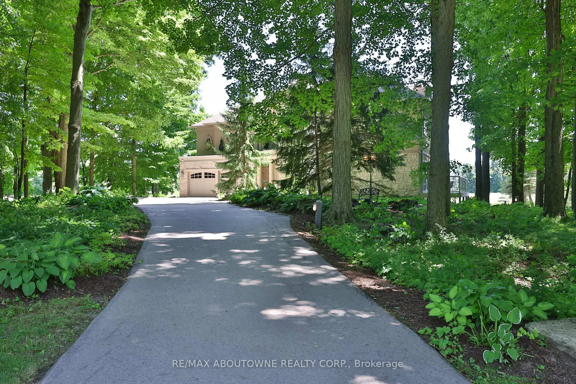 Photo 45 of 1270 1 Side Road, Burlington, Tyandaga — HOMEH