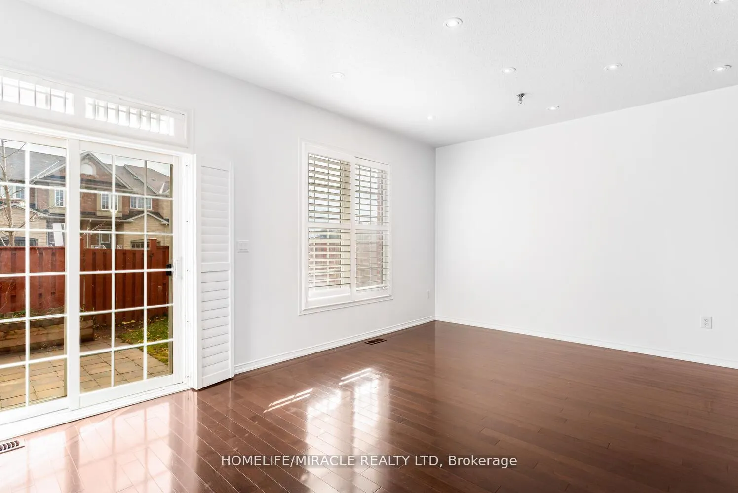 Photo 9 of Unit 58, 745 Farmstead Drive, Milton, Willmott — HOMEH