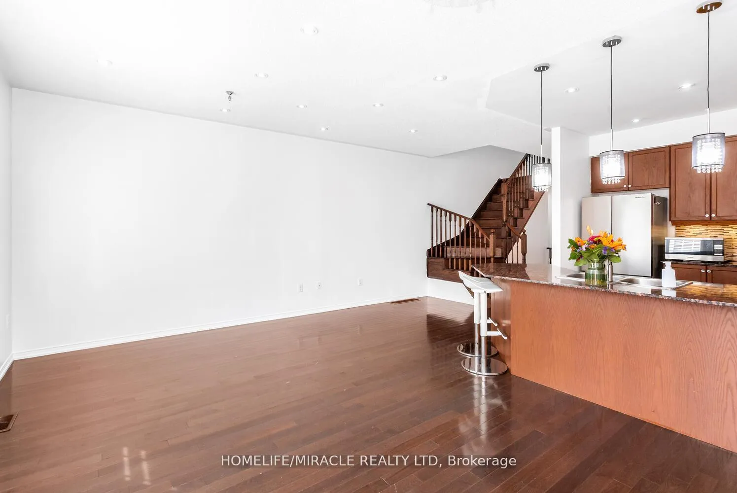 Photo 10 of Unit 58, 745 Farmstead Drive, Milton, Willmott — HOMEH