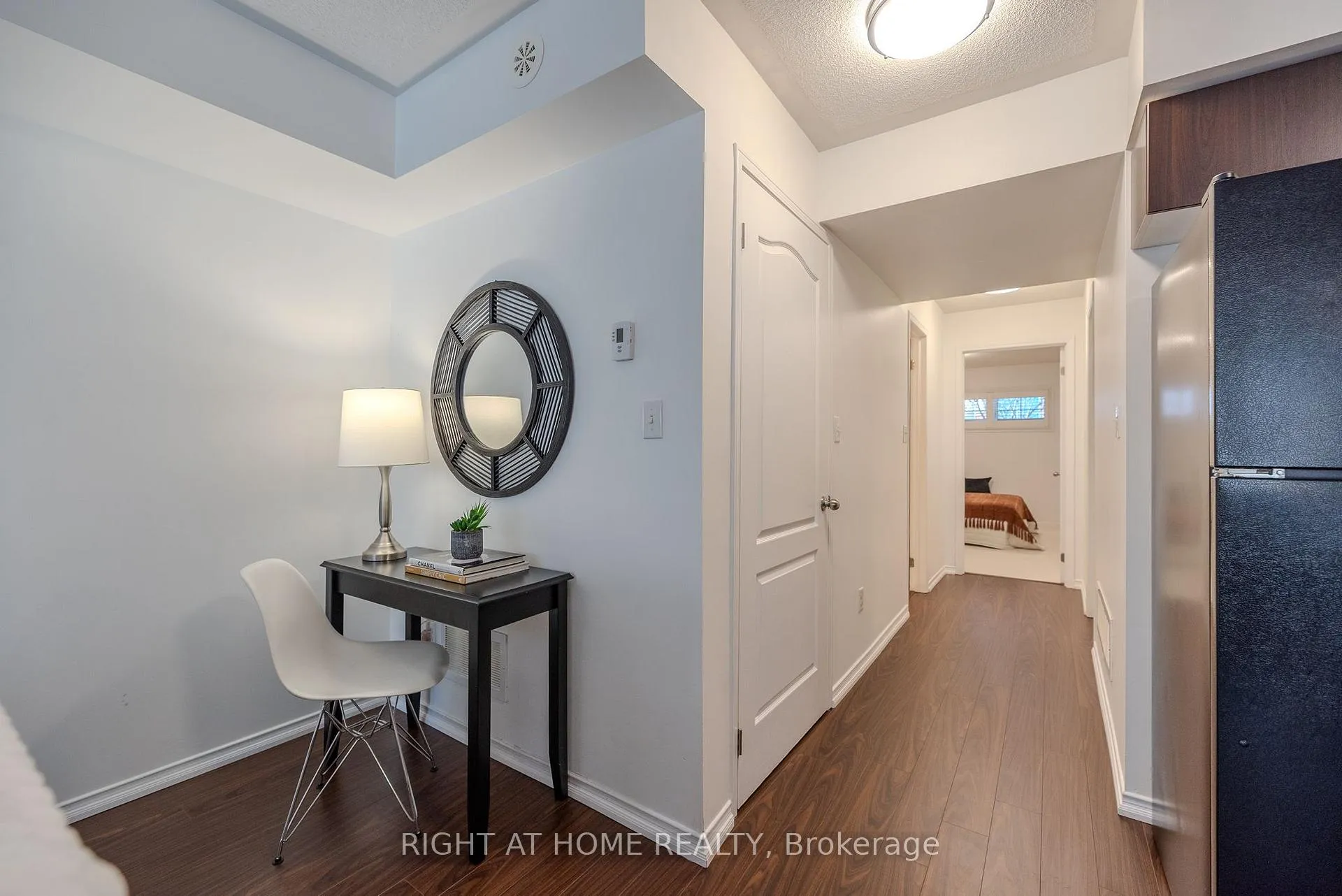 Photo 16 of Unit 17, 2464 Post Road, Oakville, River Oaks — HOMEH