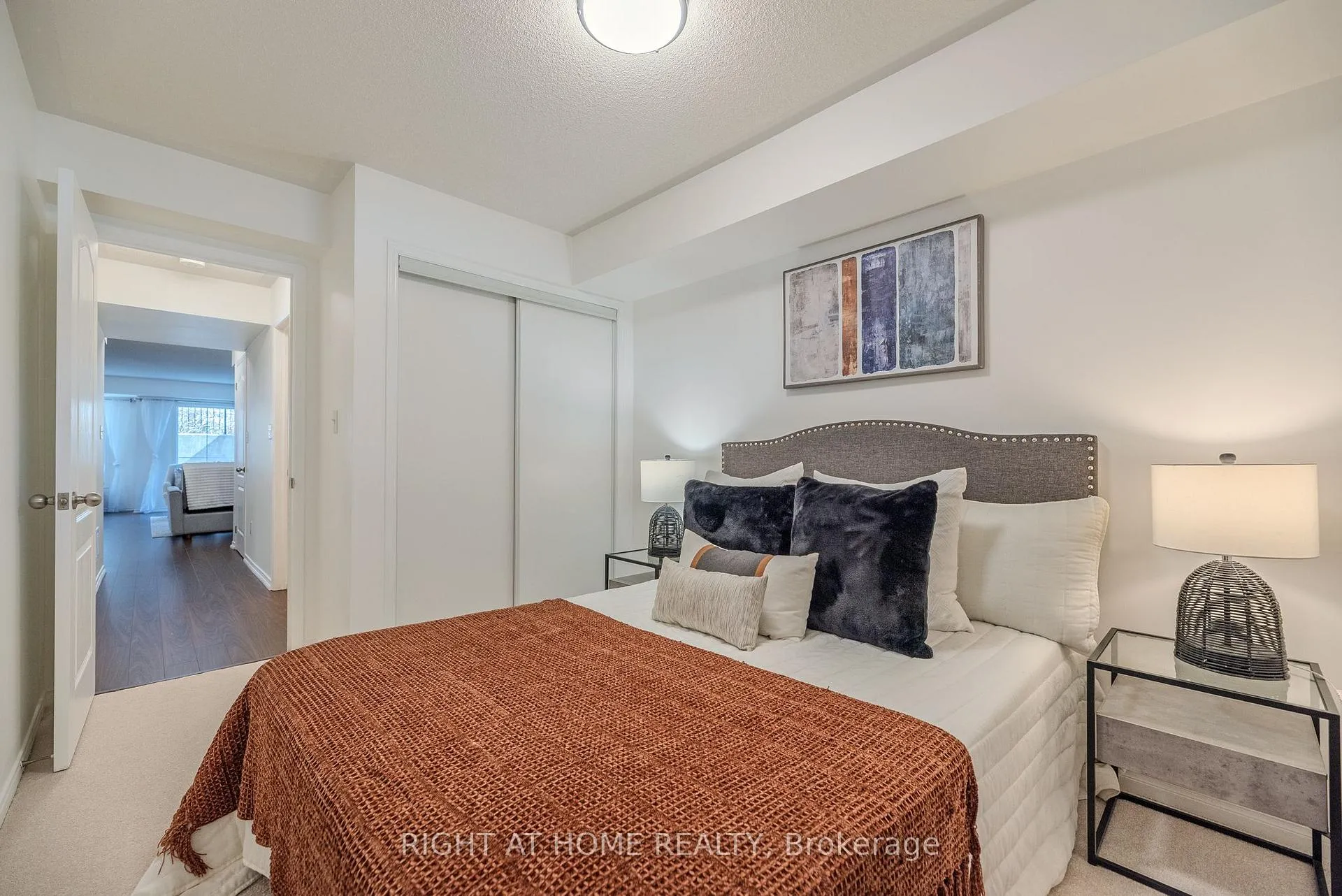Photo 20 of Unit 17, 2464 Post Road, Oakville, River Oaks — HOMEH