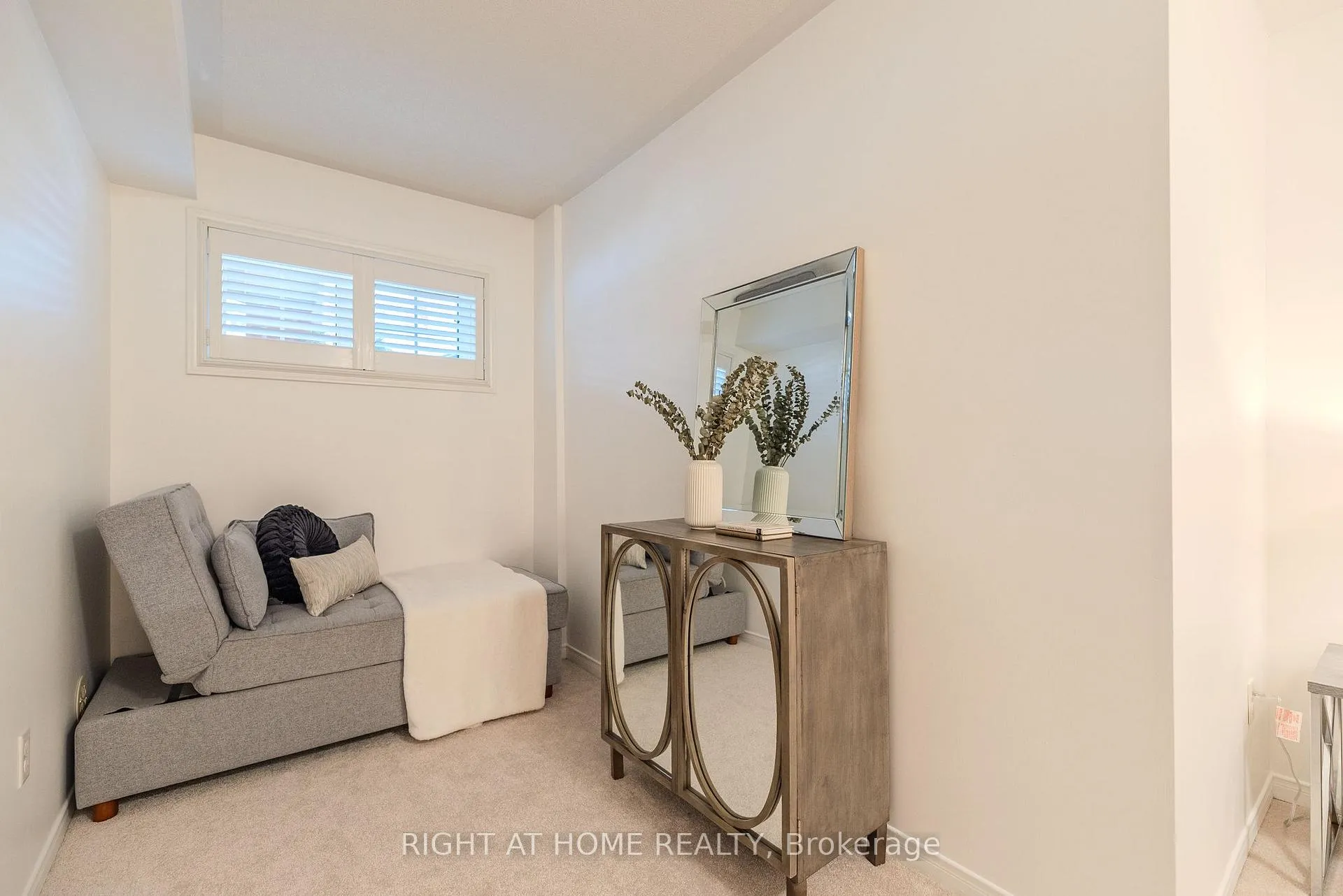Photo 22 of Unit 17, 2464 Post Road, Oakville, River Oaks — HOMEH
