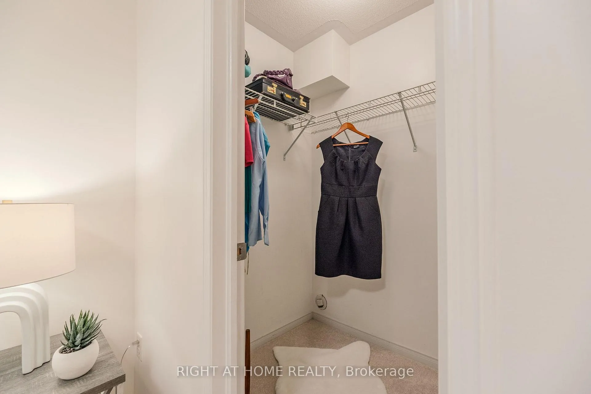 Photo 24 of Unit 17, 2464 Post Road, Oakville, River Oaks — HOMEH