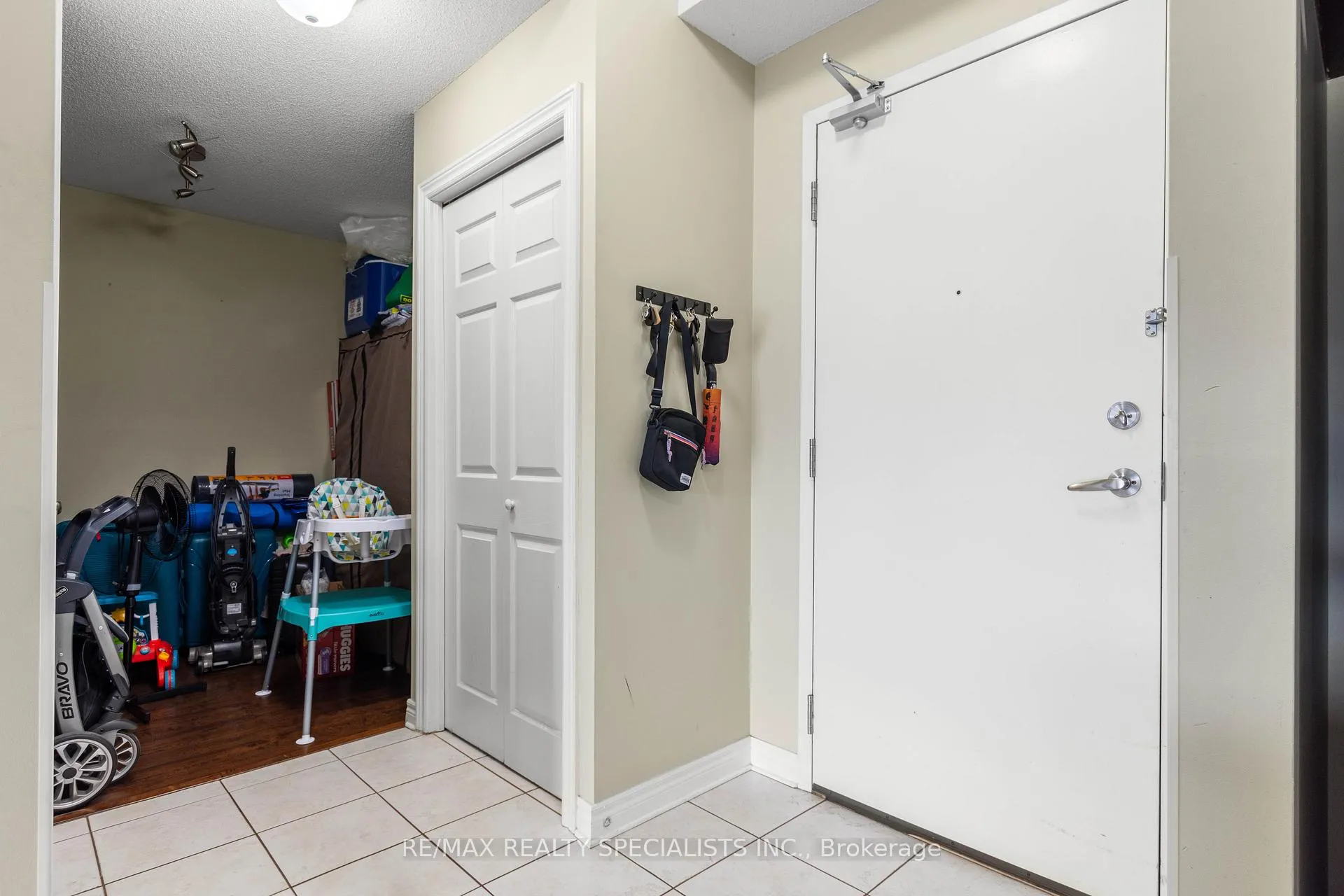 Photo 8 of Unit 201, 1379 Costigan Road, Milton, Clarke — HOMEH