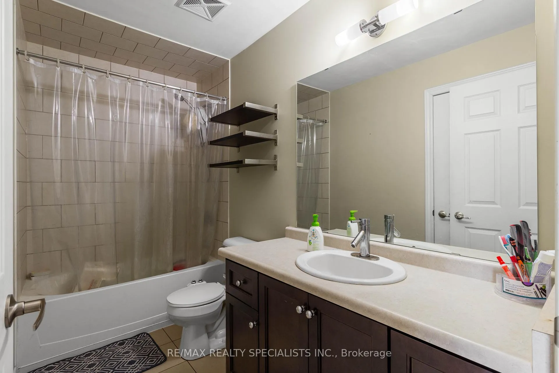 Photo 22 of Unit 201, 1379 Costigan Road, Milton, Clarke — HOMEH