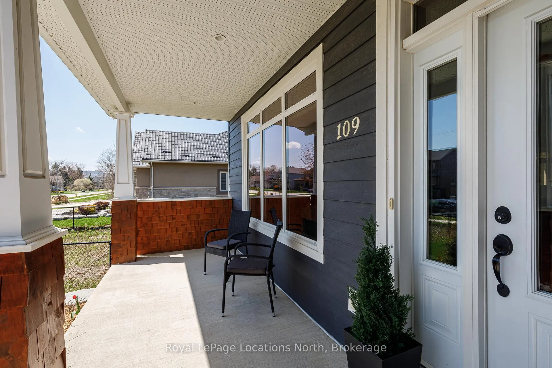 Photo 4 of 109 Findlay Drive, Collingwood — HOMEH