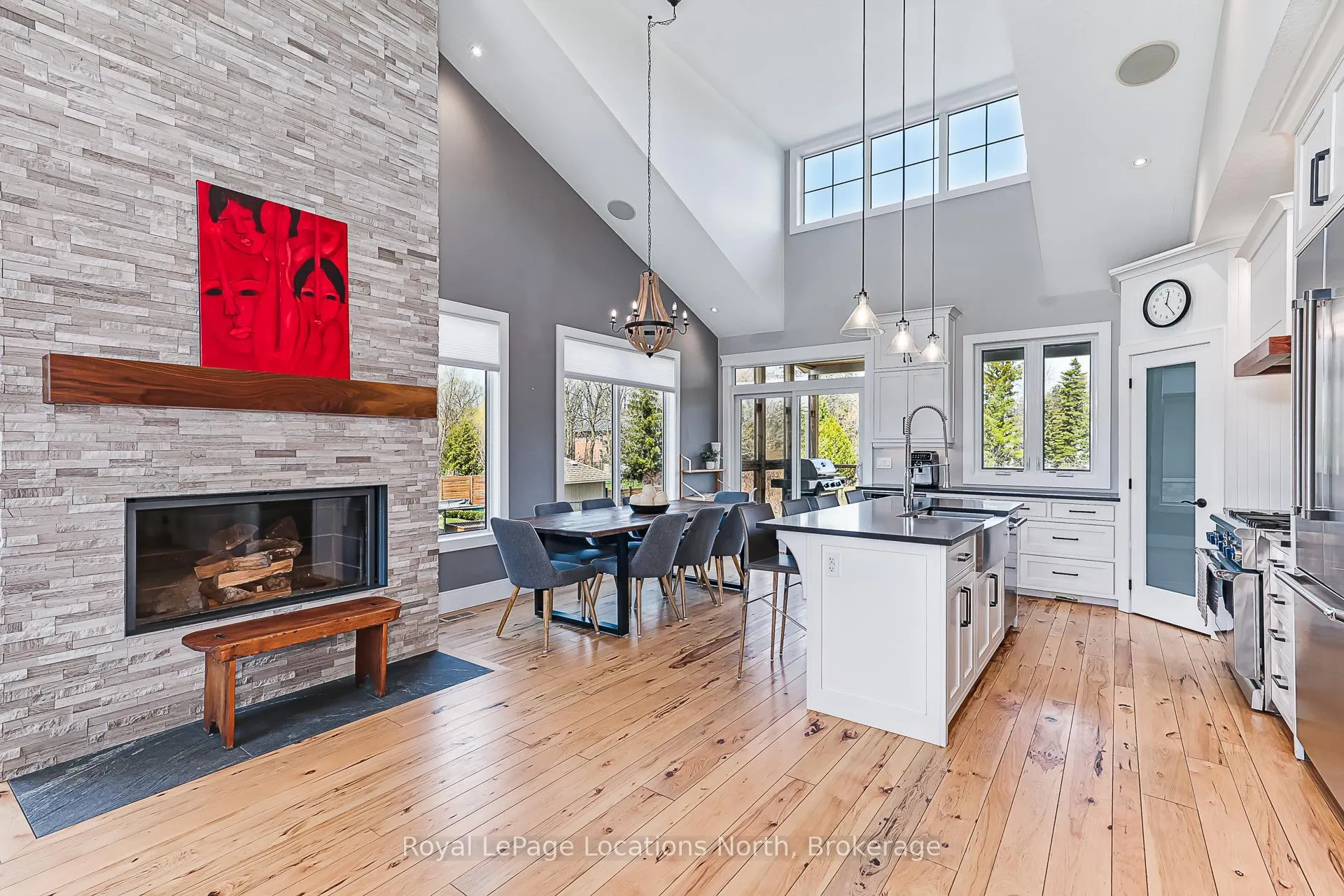 Photo 13 of 109 Findlay Drive, Collingwood — HOMEH