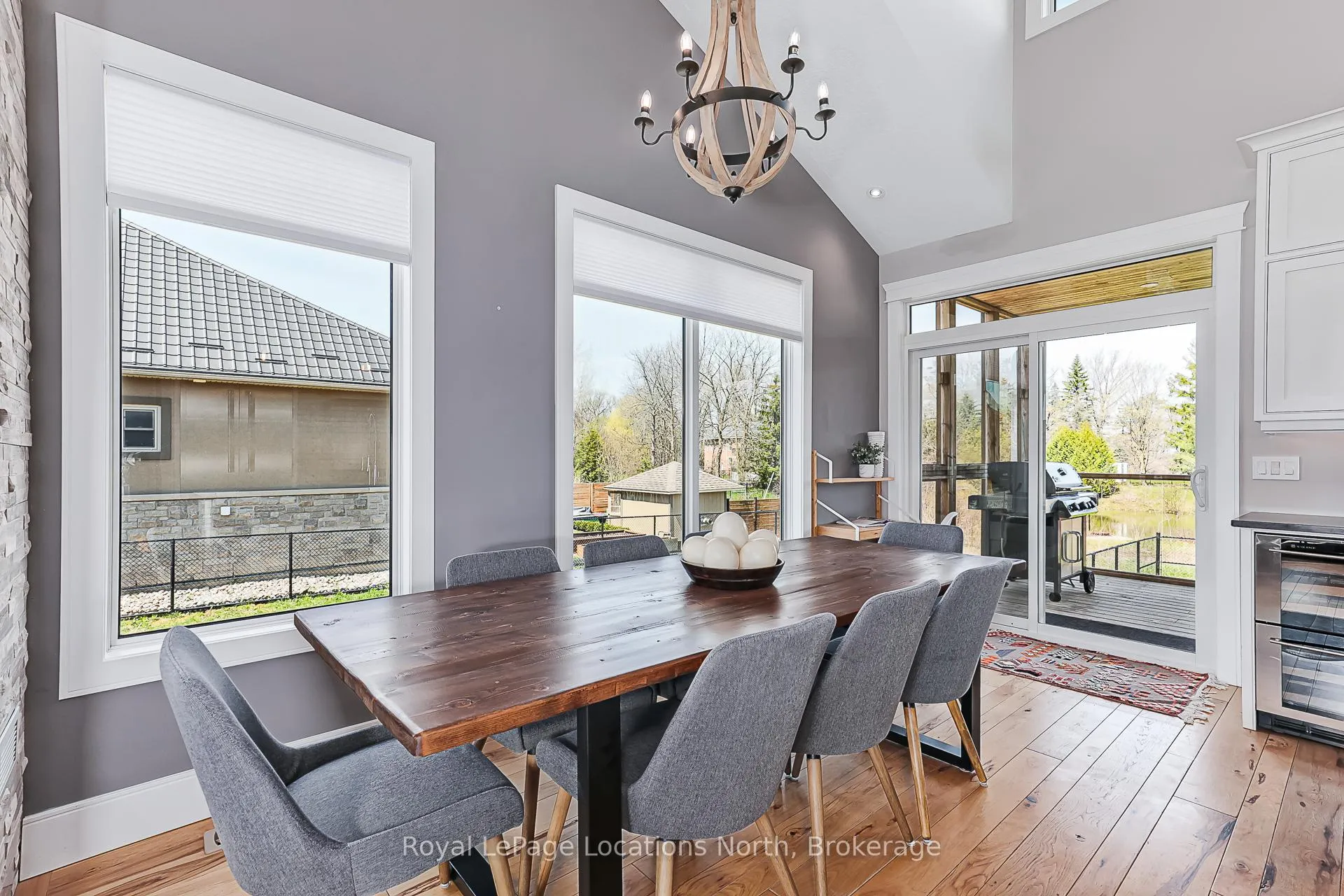 Photo 18 of 109 Findlay Drive, Collingwood — HOMEH