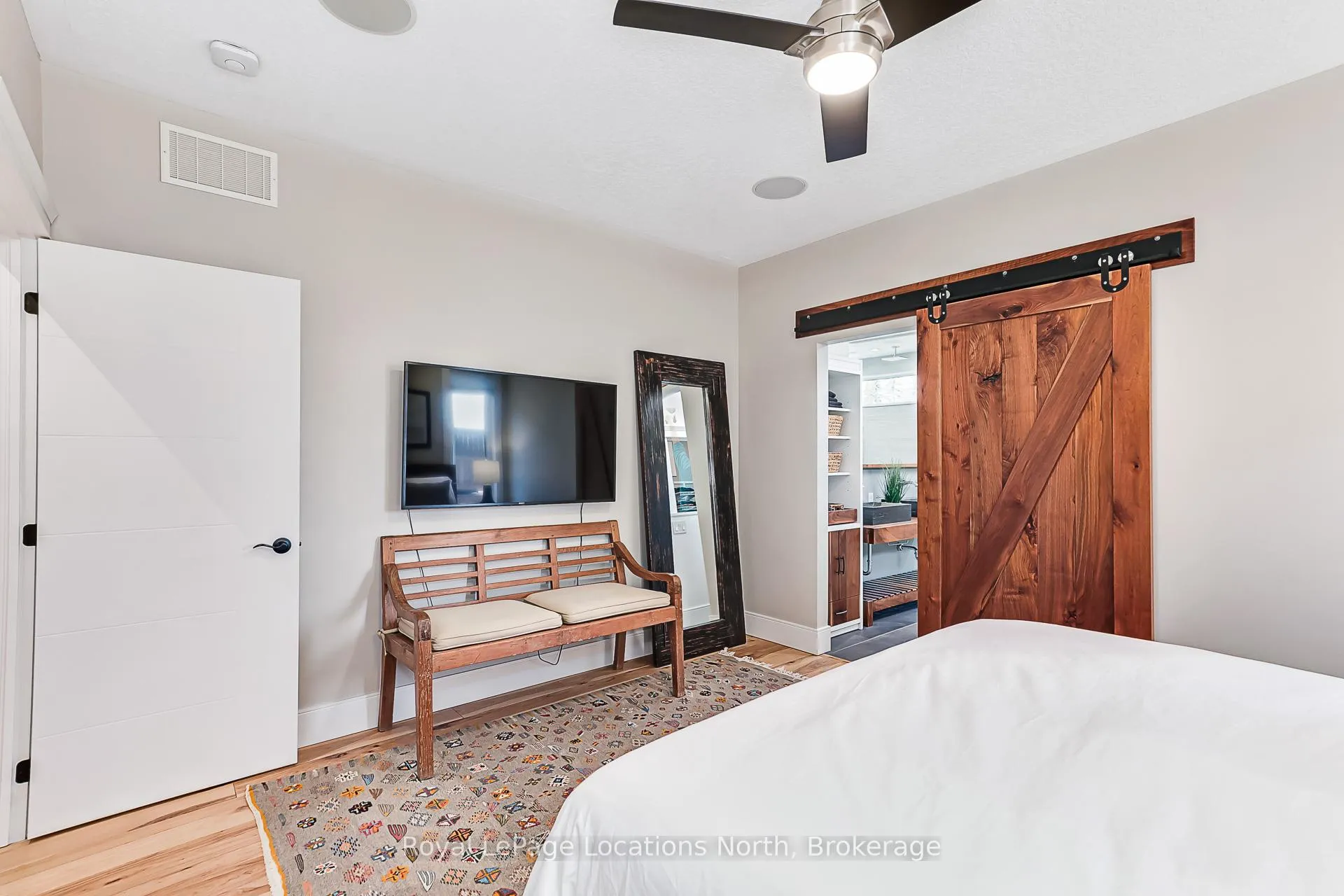 Photo 22 of 109 Findlay Drive, Collingwood — HOMEH