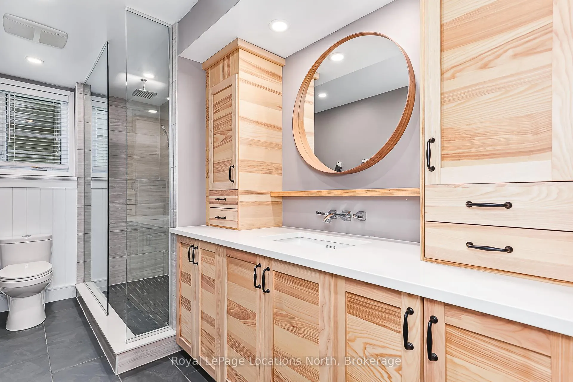 Photo 36 of 109 Findlay Drive, Collingwood — HOMEH