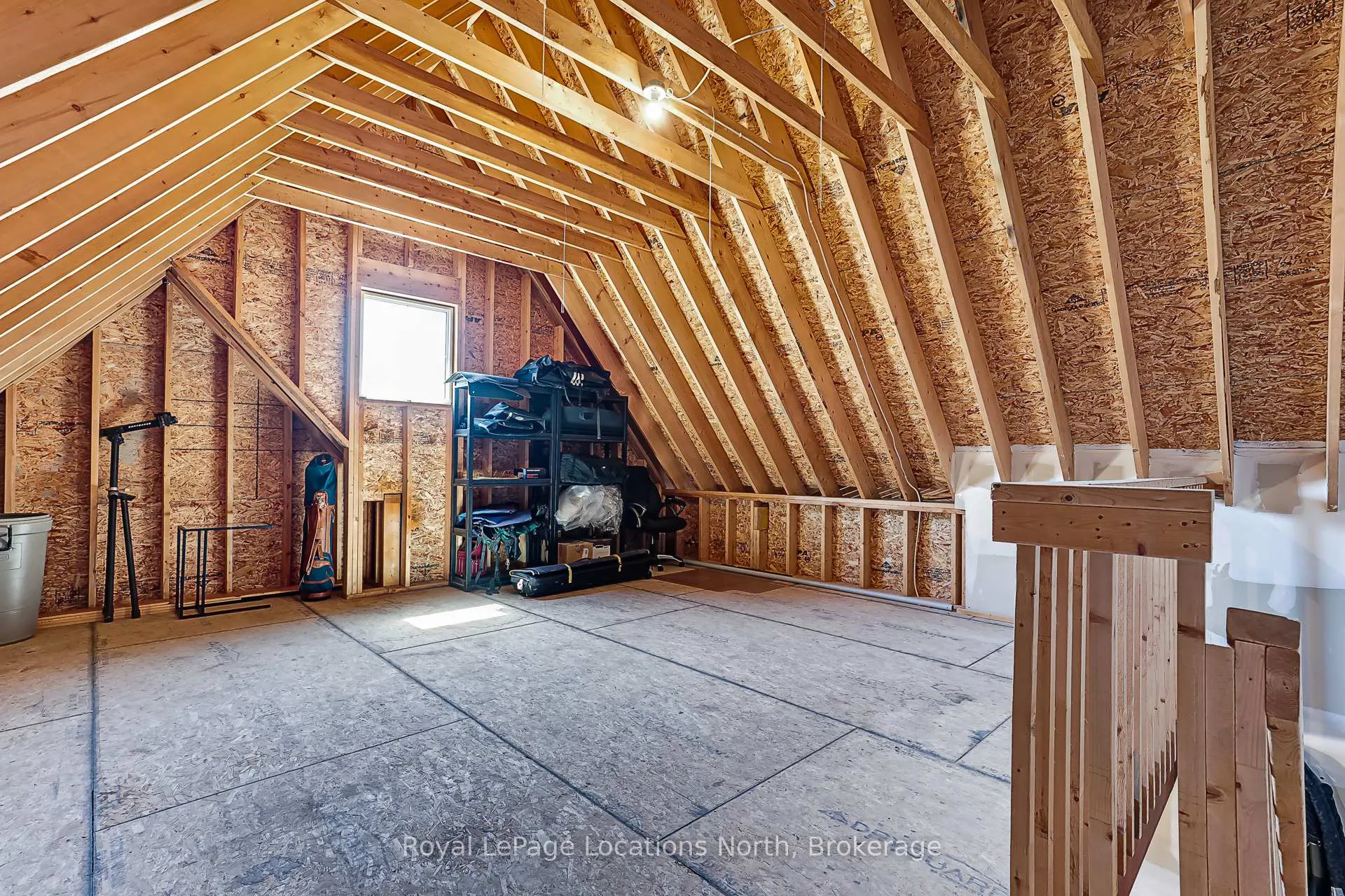 Photo 39 of 109 Findlay Drive, Collingwood — HOMEH