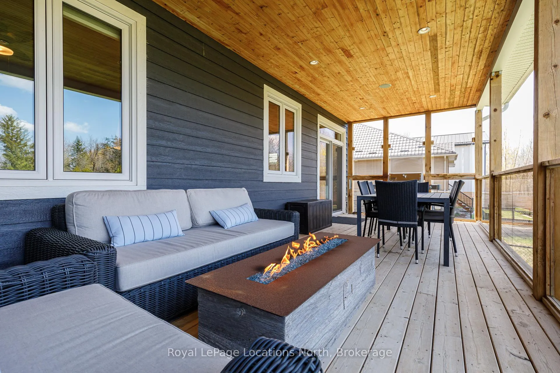 Photo 43 of 109 Findlay Drive, Collingwood — HOMEH