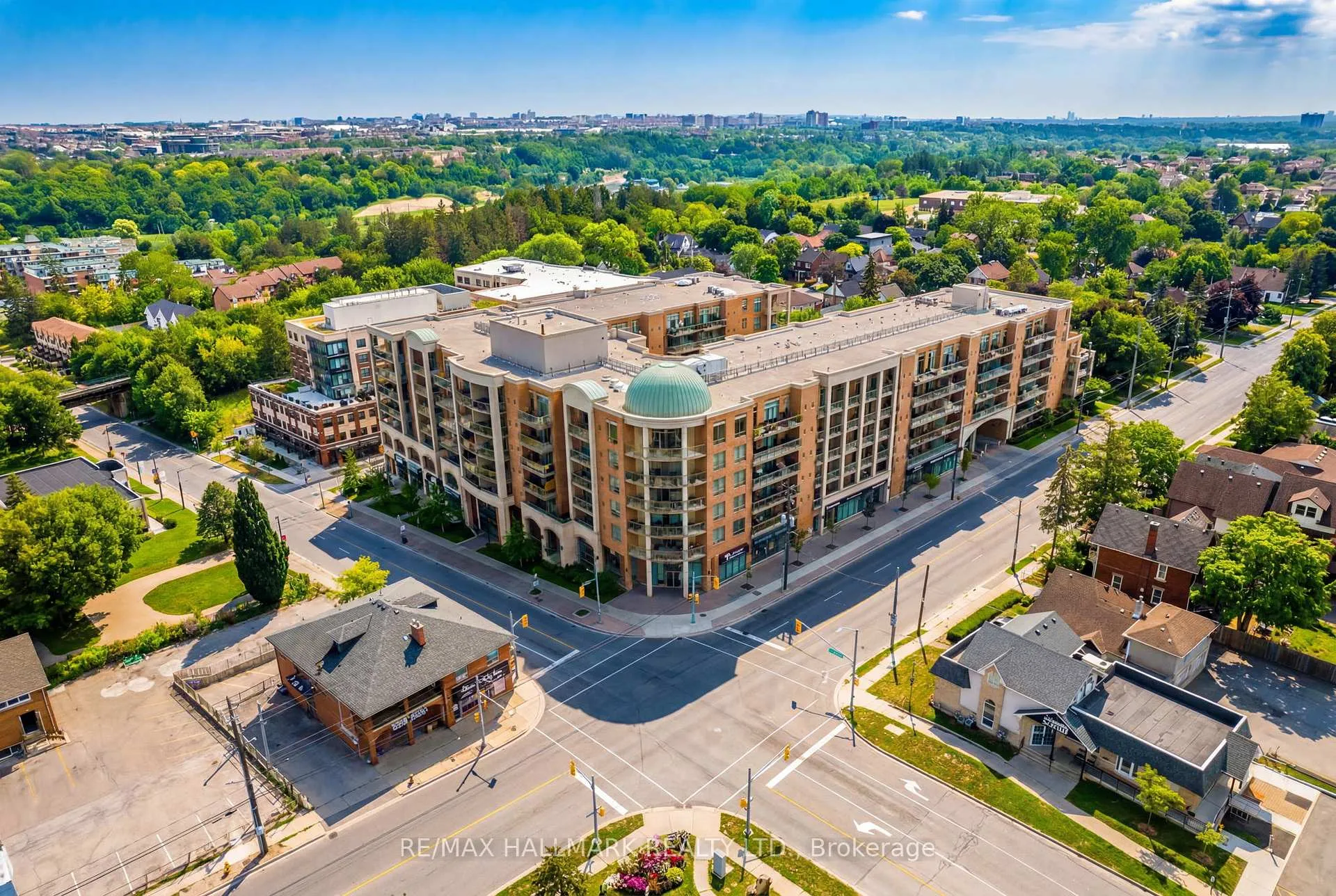 Front of Unit 237, 281 Woodbridge Avenue