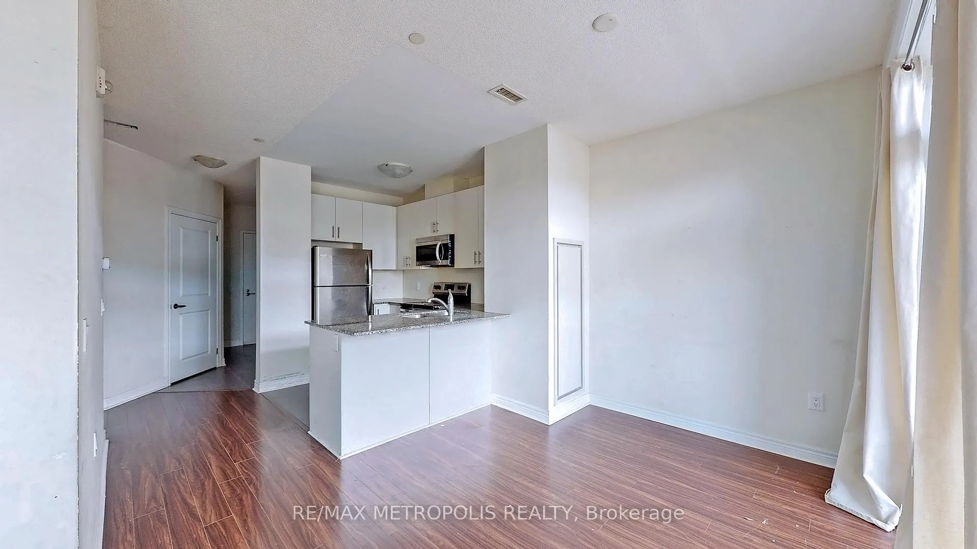 Photo 6 of Unit 106, 7325 Markham Road, Markham, Cedarwood — HOMEH