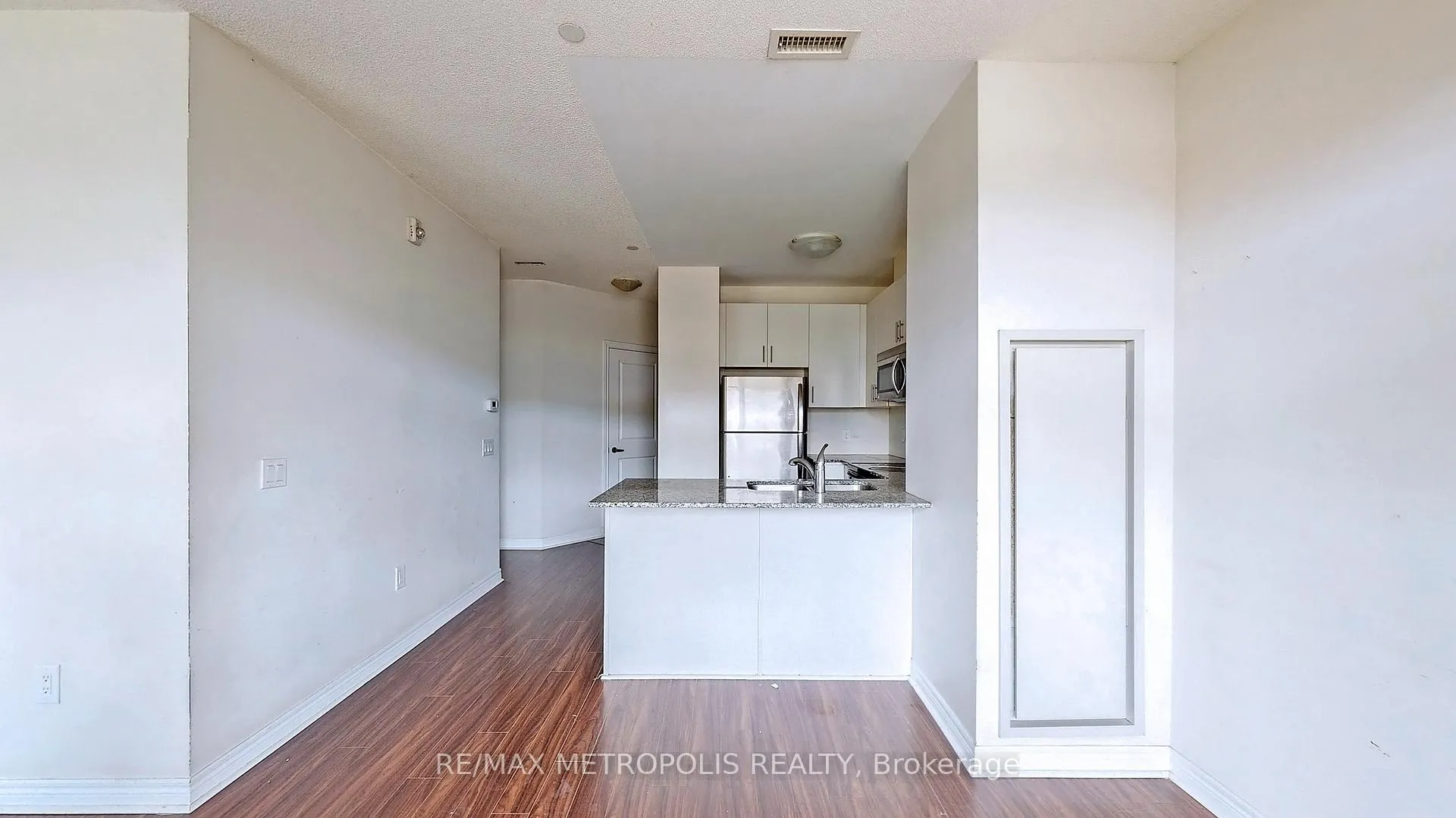Photo 7 of Unit 106, 7325 Markham Road, Markham, Cedarwood — HOMEH