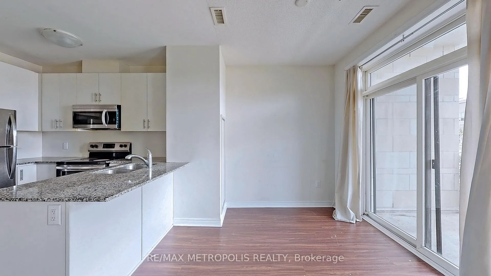 Photo 10 of Unit 106, 7325 Markham Road, Markham, Cedarwood — HOMEH