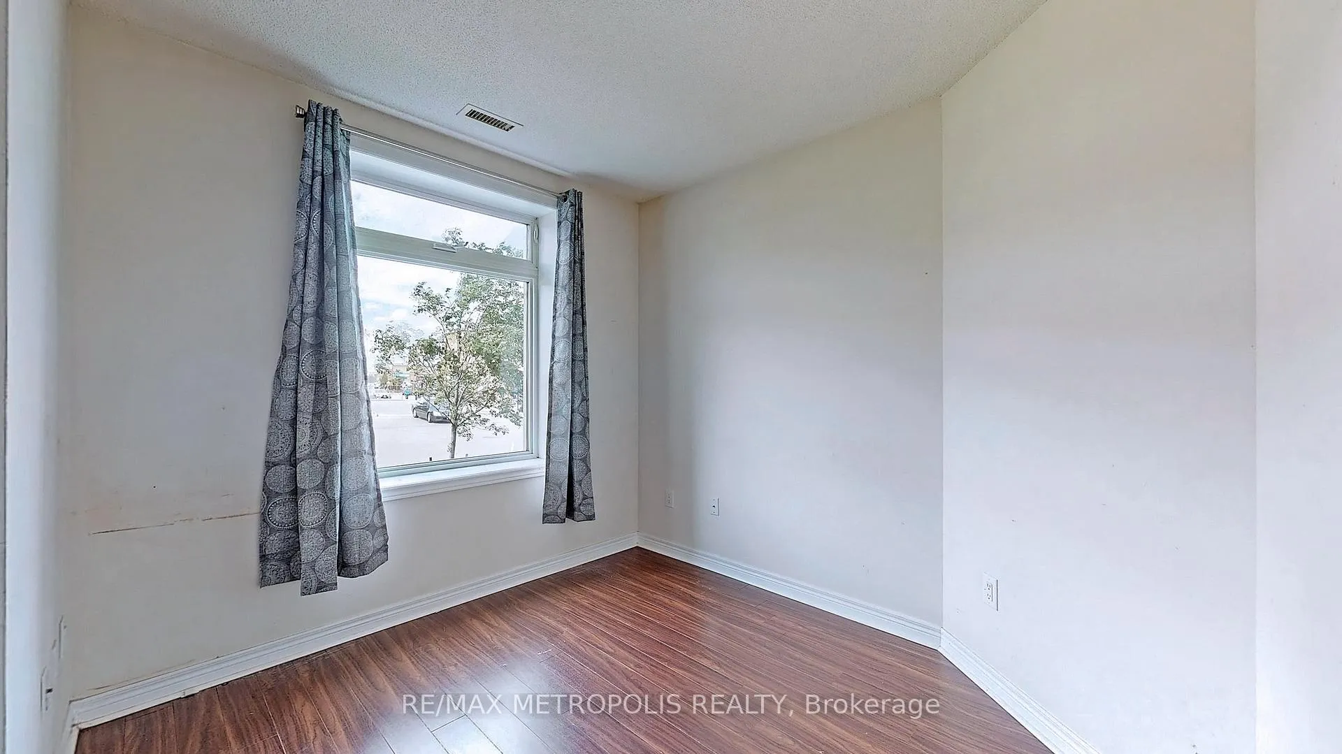 Photo 11 of Unit 106, 7325 Markham Road, Markham, Cedarwood — HOMEH