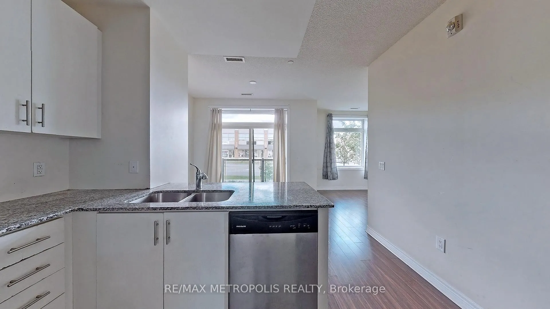 Photo 16 of Unit 106, 7325 Markham Road, Markham, Cedarwood — HOMEH