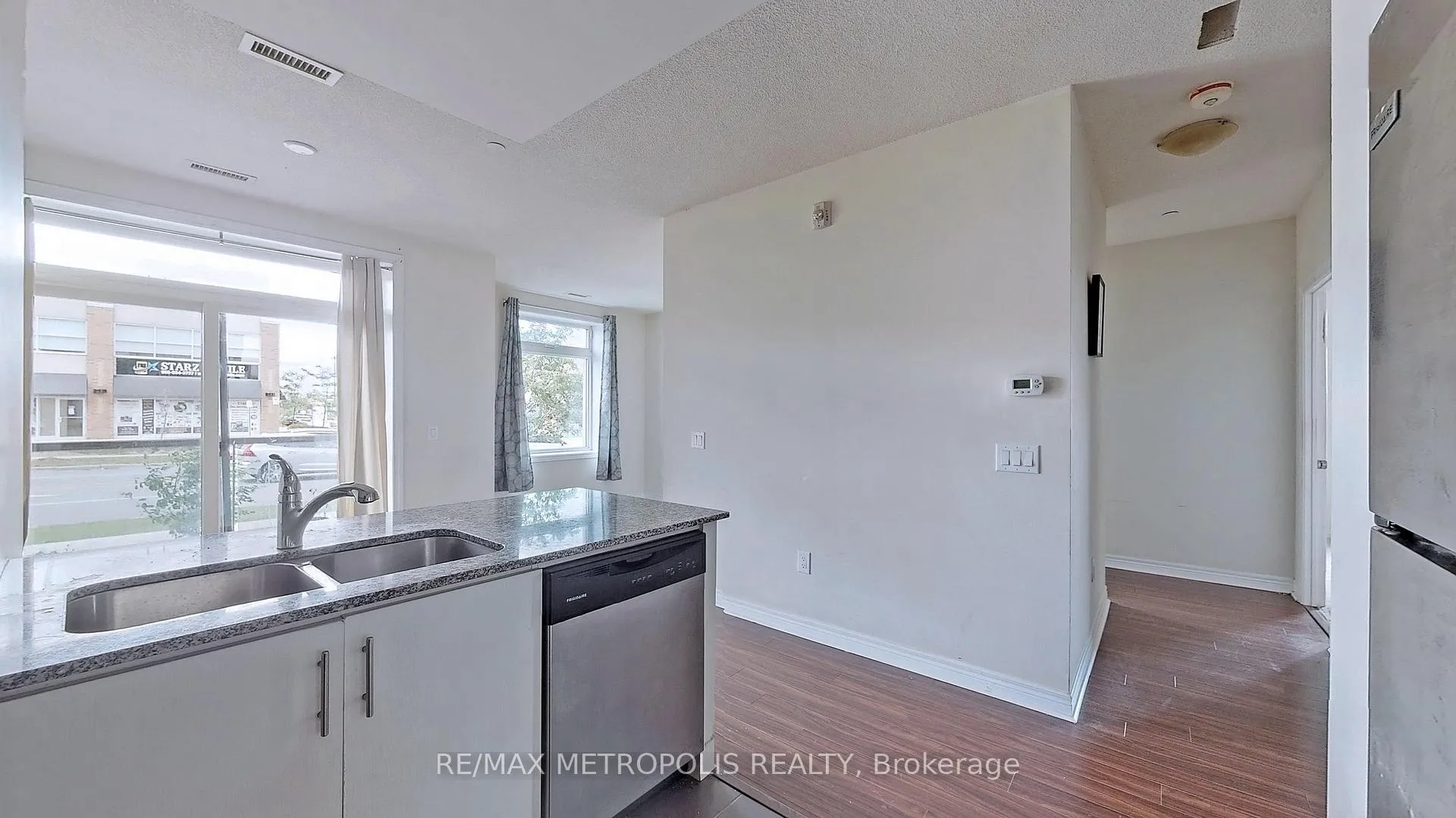 Photo 17 of Unit 106, 7325 Markham Road, Markham, Cedarwood — HOMEH