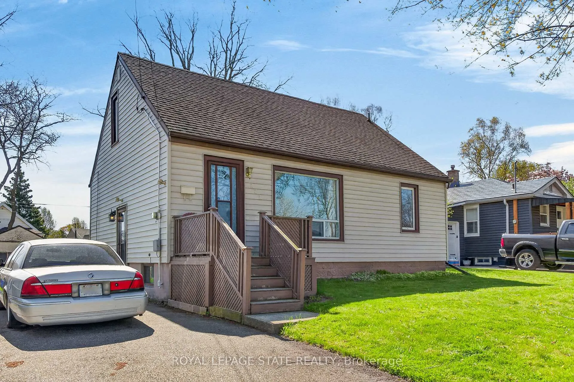 Photo 1 of 227 West 19th Street, Hamilton, Buchanan — HOMEH