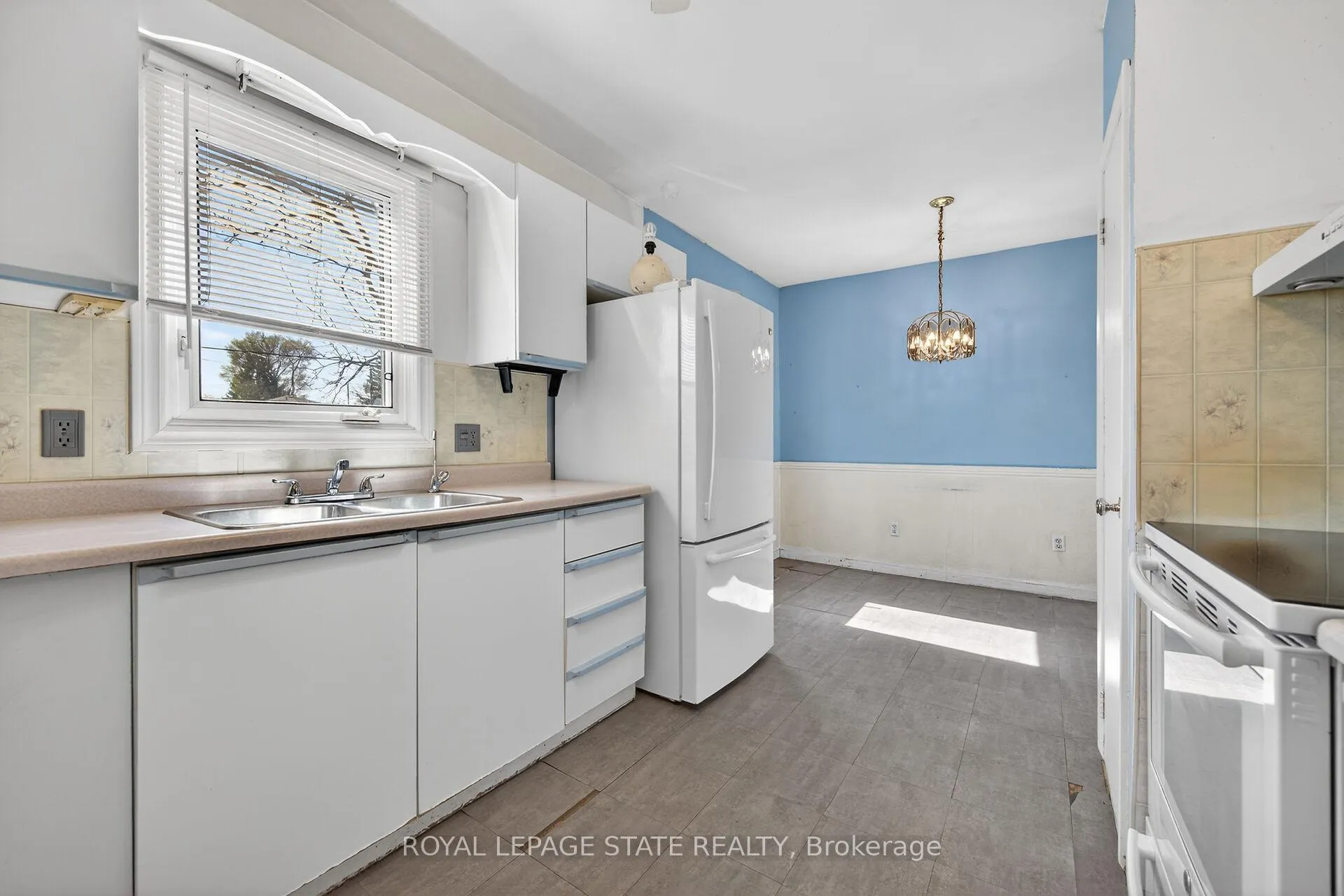 Photo 8 of 227 West 19th Street, Hamilton, Buchanan — HOMEH