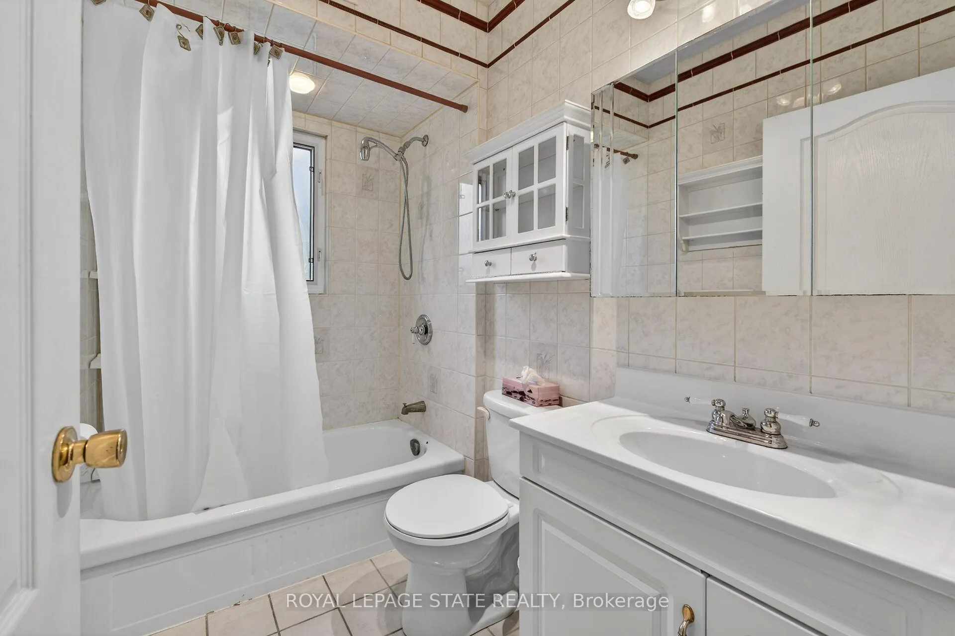 Photo 16 of 227 West 19th Street, Hamilton, Buchanan — HOMEH