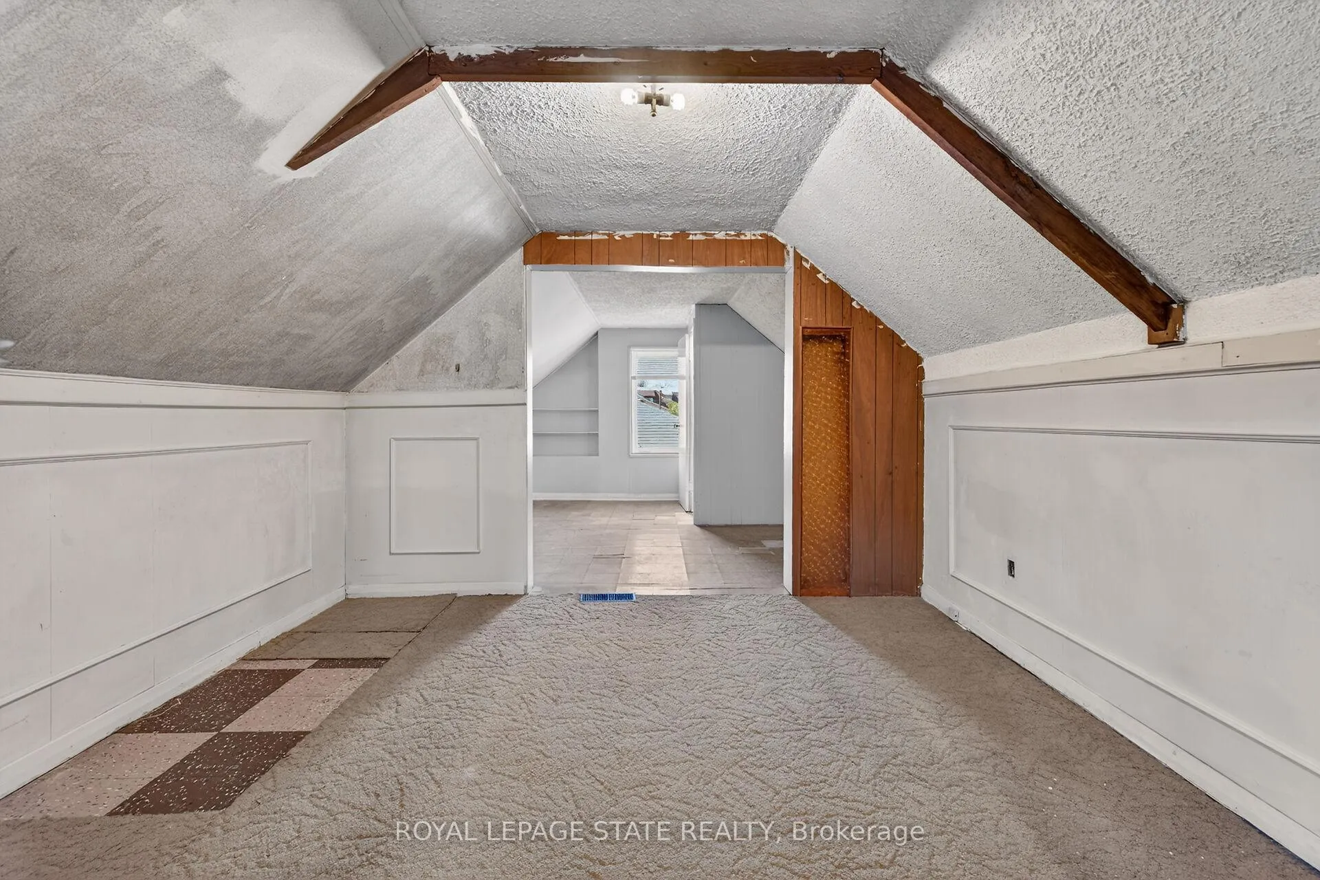 Photo 19 of 227 West 19th Street, Hamilton, Buchanan — HOMEH