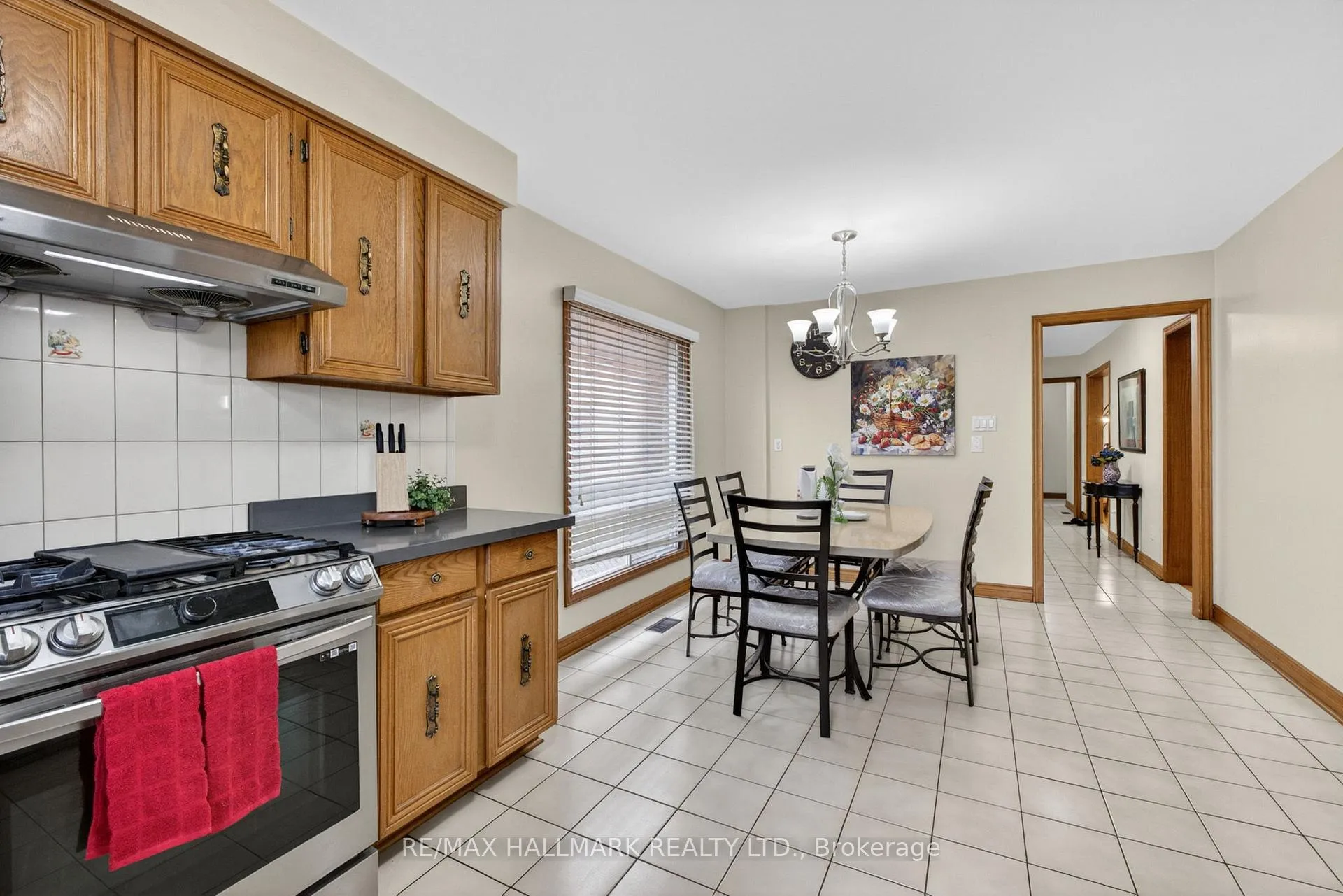 Photo 16 of 144 Jackman Crescent, Vaughan, West Woodbridge — HOMEH