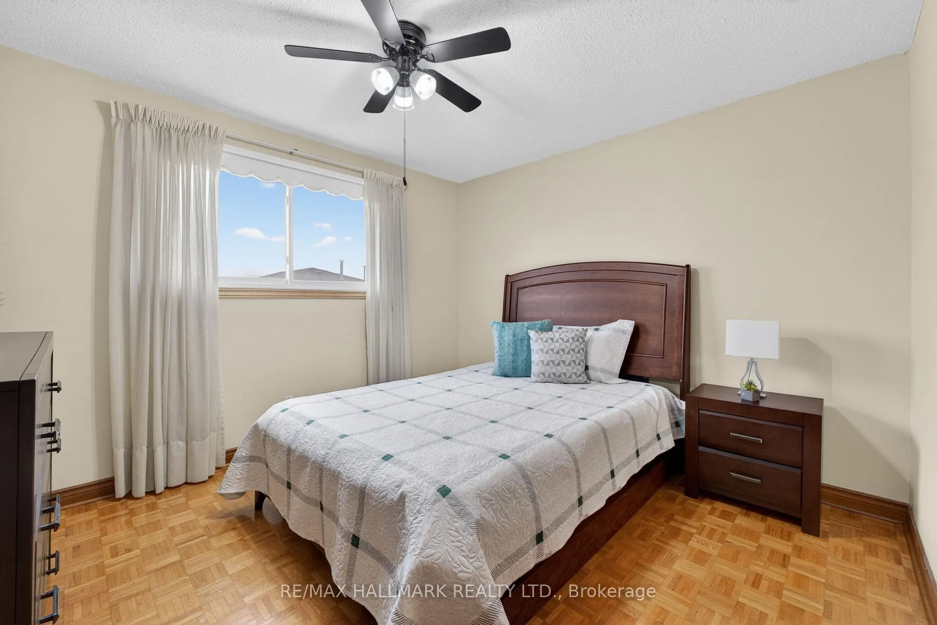 Photo 27 of 144 Jackman Crescent, Vaughan, West Woodbridge — HOMEH