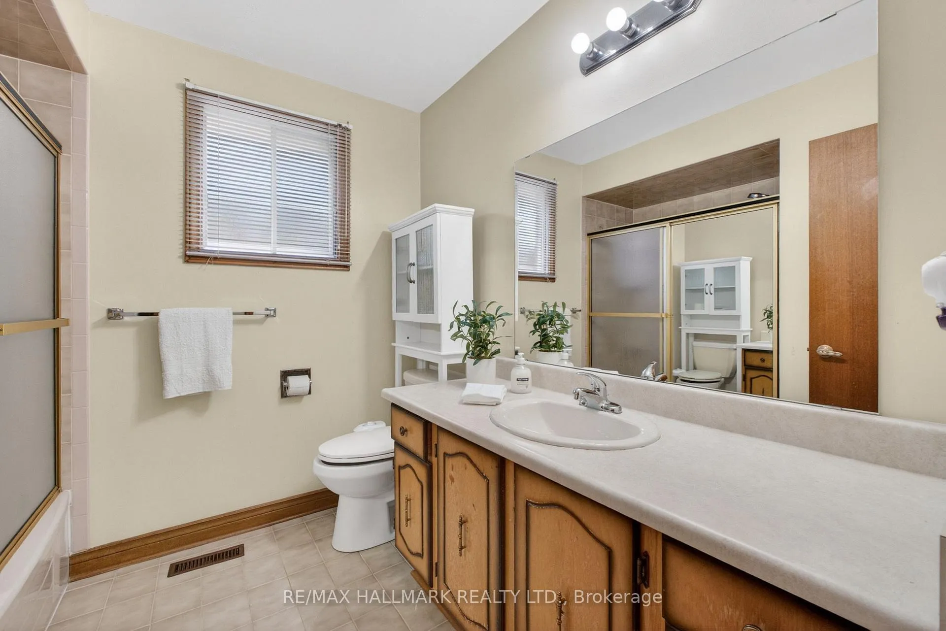 Photo 31 of 144 Jackman Crescent, Vaughan, West Woodbridge — HOMEH