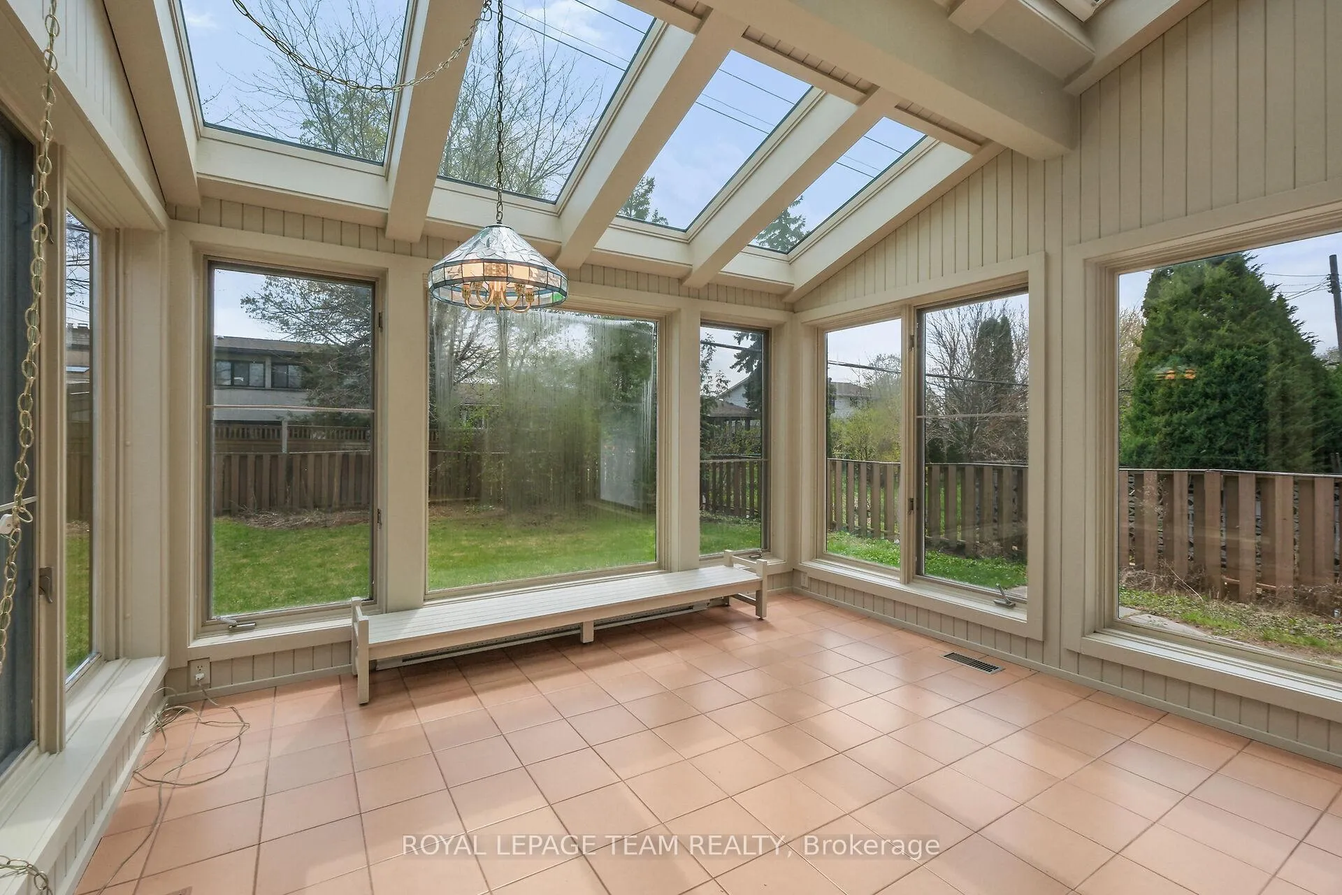 Photo 12 of 1358 Dowler Avenue, Ottawa, Alta Vista — HOMEH