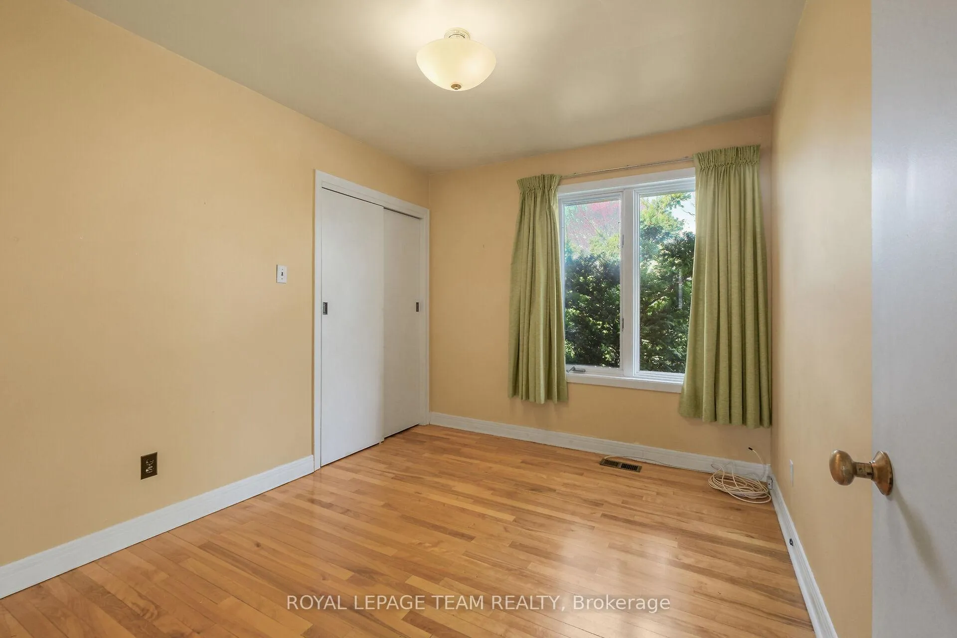 Photo 21 of 1358 Dowler Avenue, Ottawa, Alta Vista — HOMEH