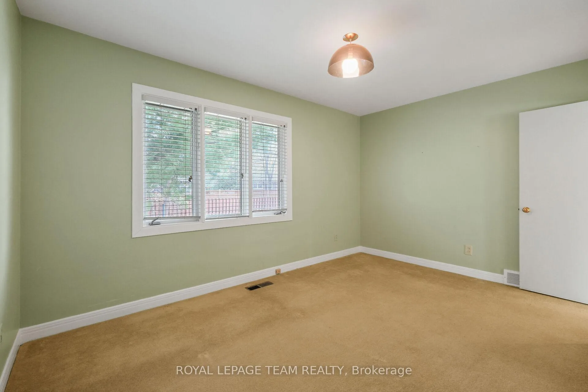 Photo 23 of 1358 Dowler Avenue, Ottawa, Alta Vista — HOMEH