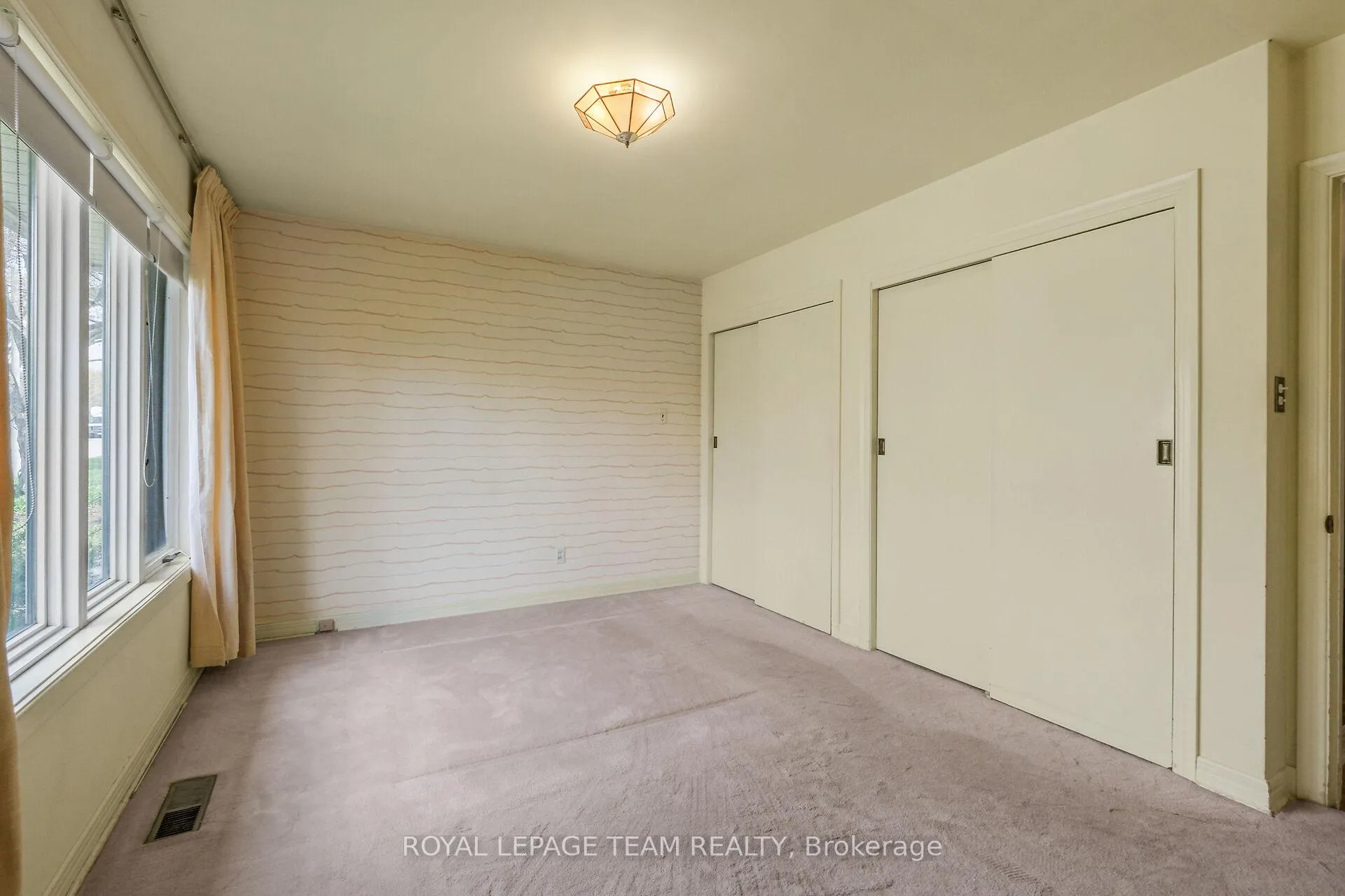 Photo 25 of 1358 Dowler Avenue, Ottawa, Alta Vista — HOMEH