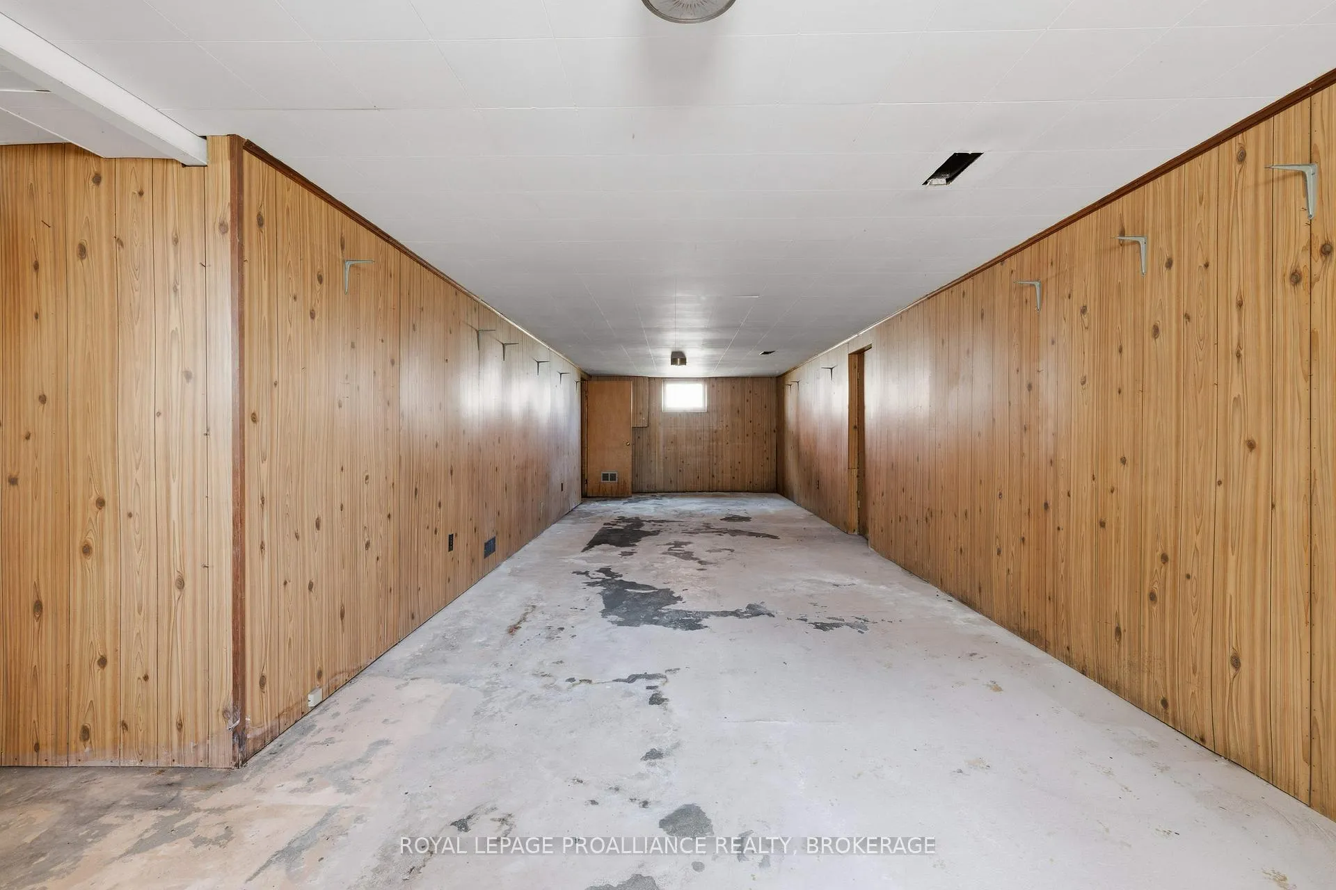 Photo 17 of 287 McEwen Drive, Kingston, City Southwest — HOMEH
