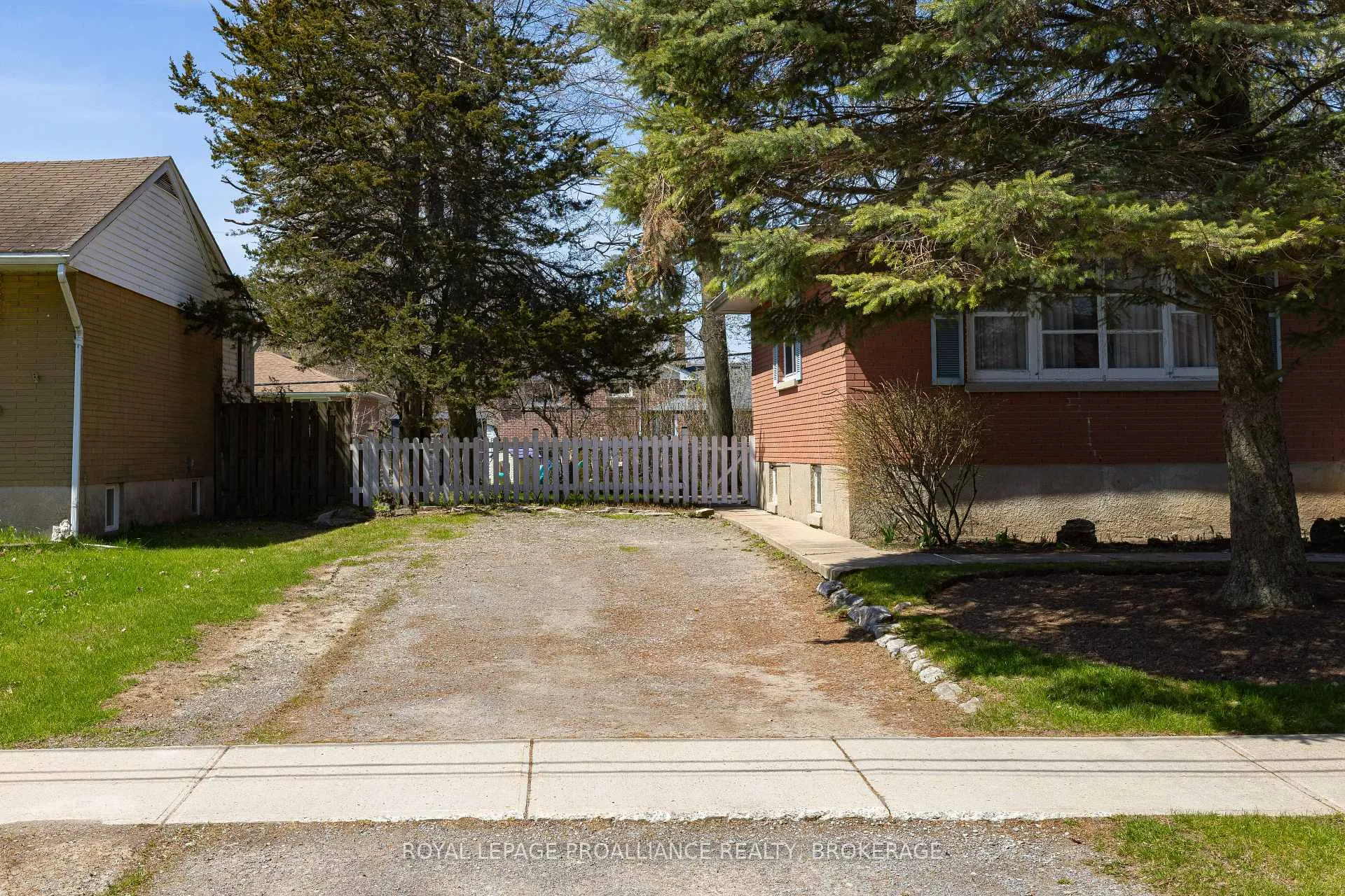 Photo 22 of 287 McEwen Drive, Kingston, City Southwest — HOMEH