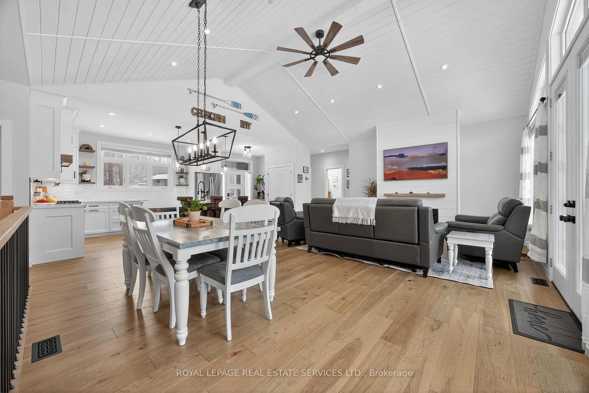 Photo 12 of 465 Parkview Court, Midland — HOMEH