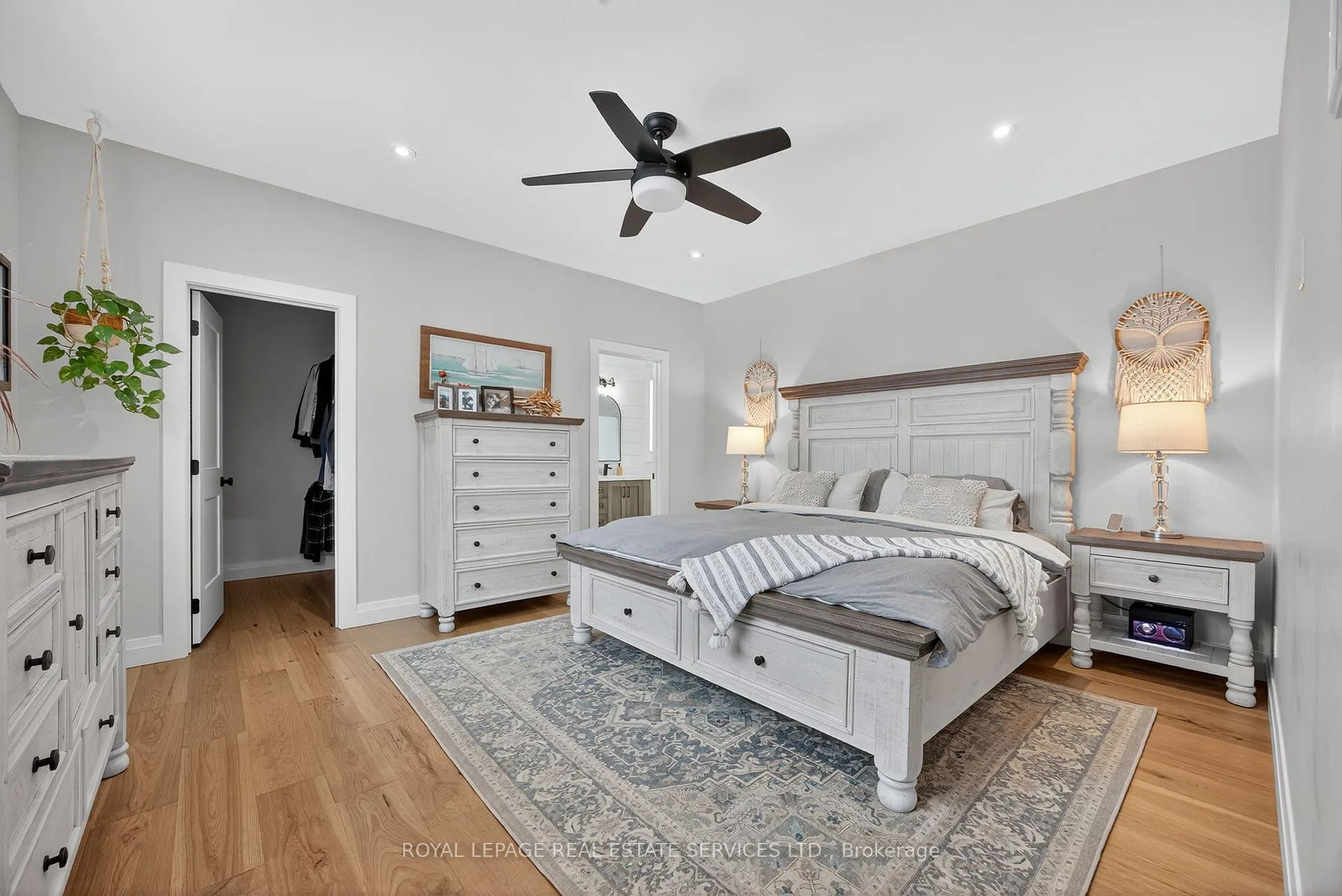 Photo 15 of 465 Parkview Court, Midland — HOMEH