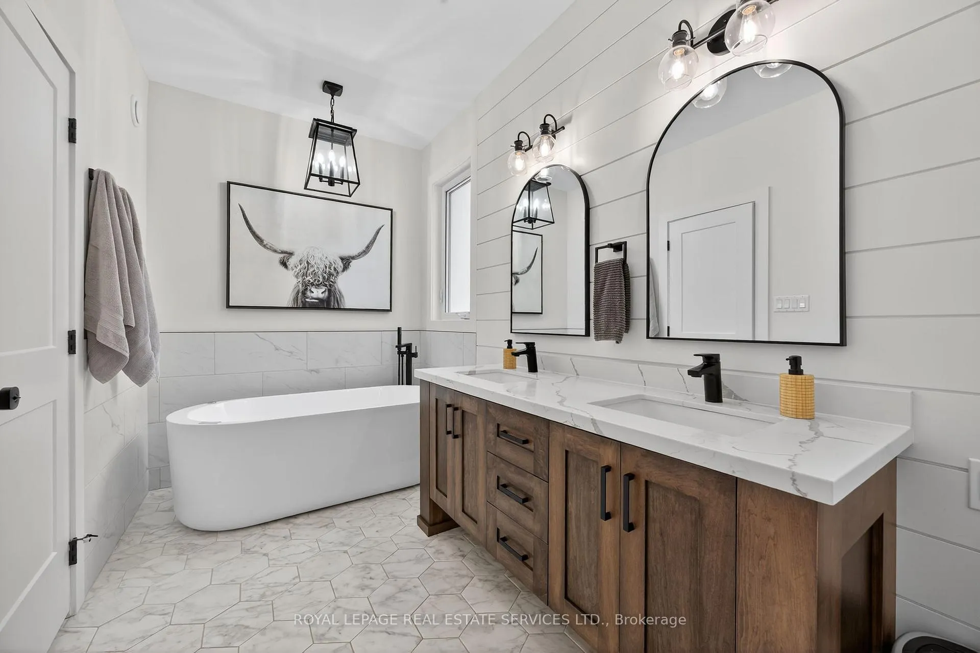 Photo 17 of 465 Parkview Court, Midland — HOMEH