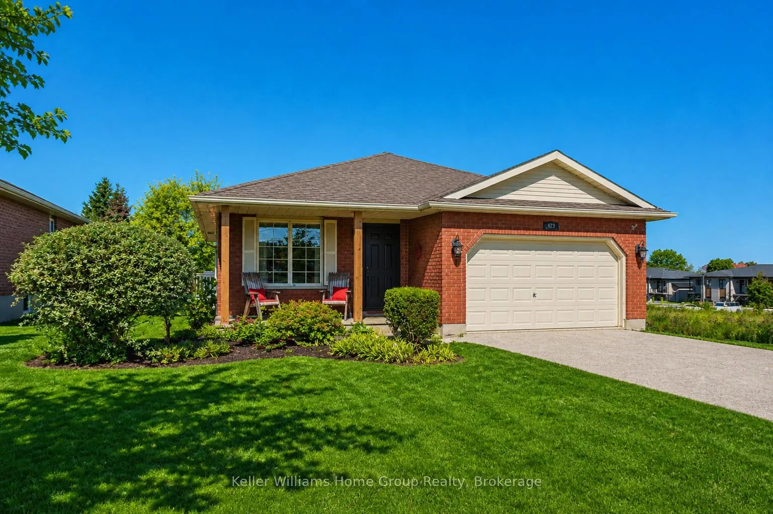 Photo 3 of 423 King Street E, Wellington North, Mount Forest — HOMEH