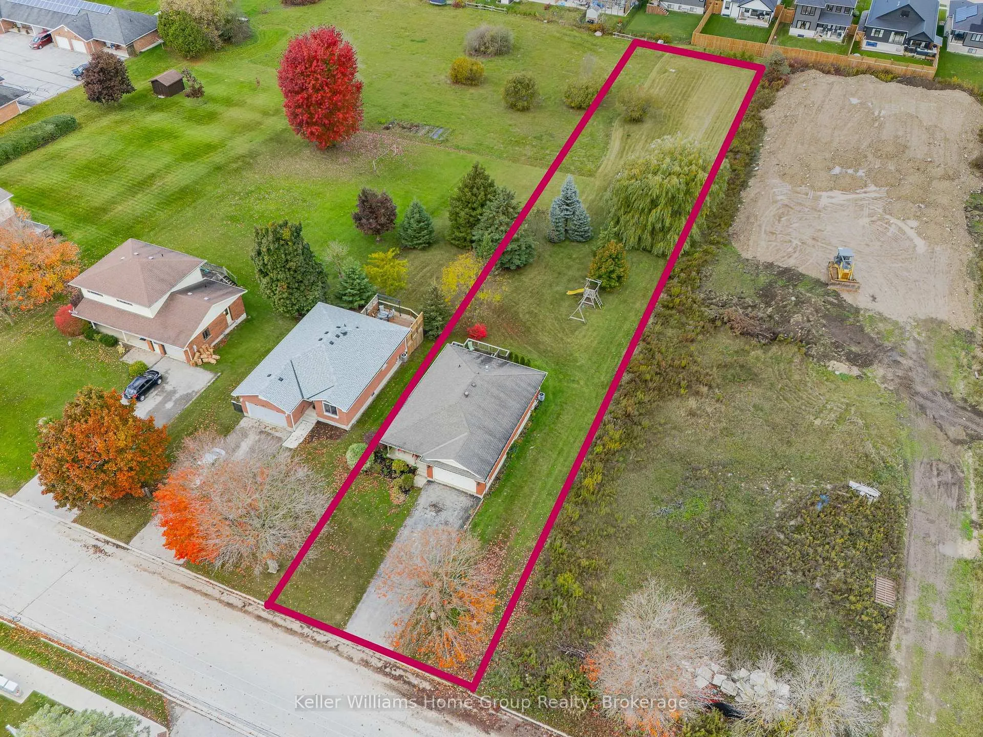 Photo 5 of 423 King Street E, Wellington North, Mount Forest — HOMEH